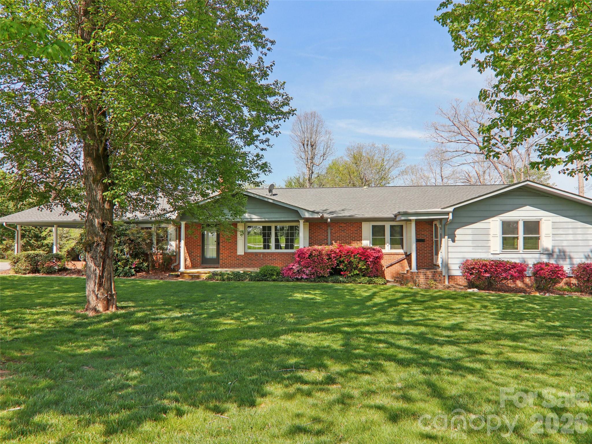 927 Ladson Road — photo