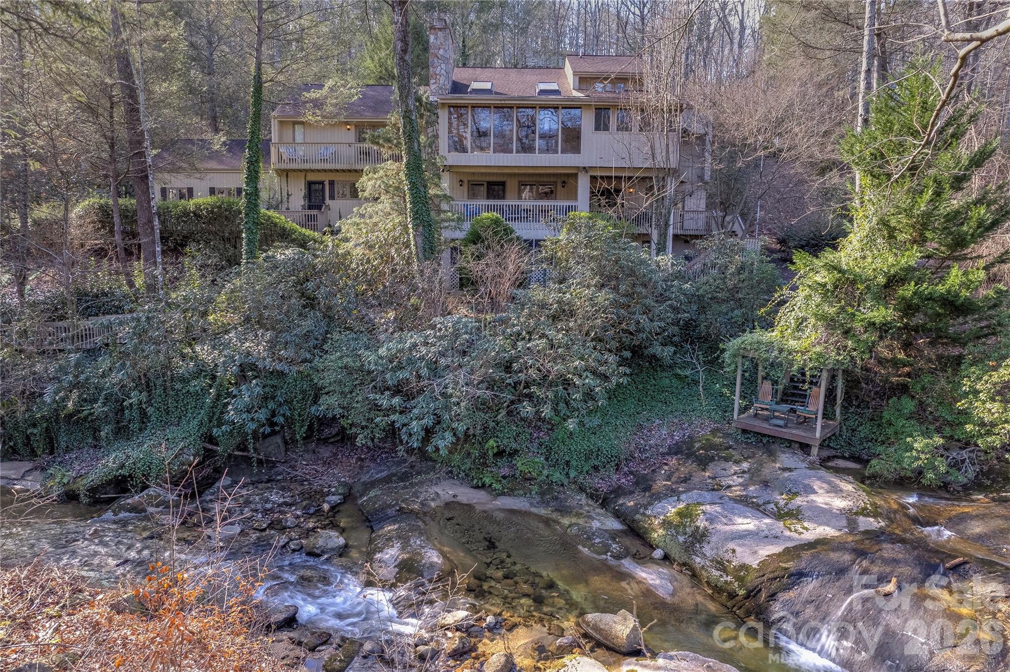 171 Fairway Drive — photo