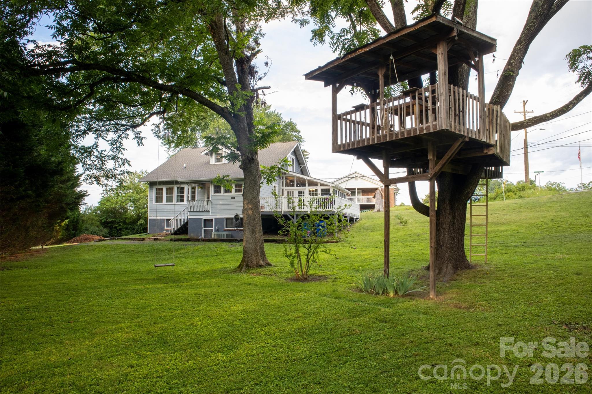 102 Cuthberson Street — photo