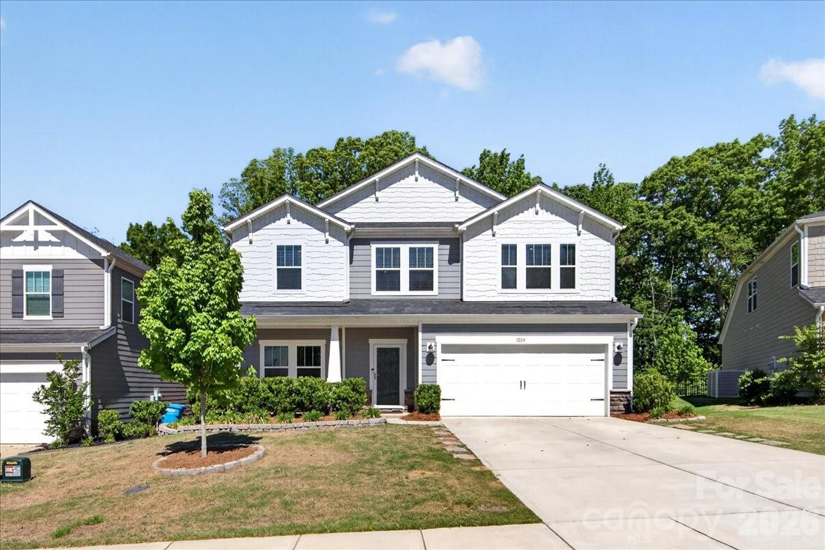 1220 Gossamer Hill Drive — photo