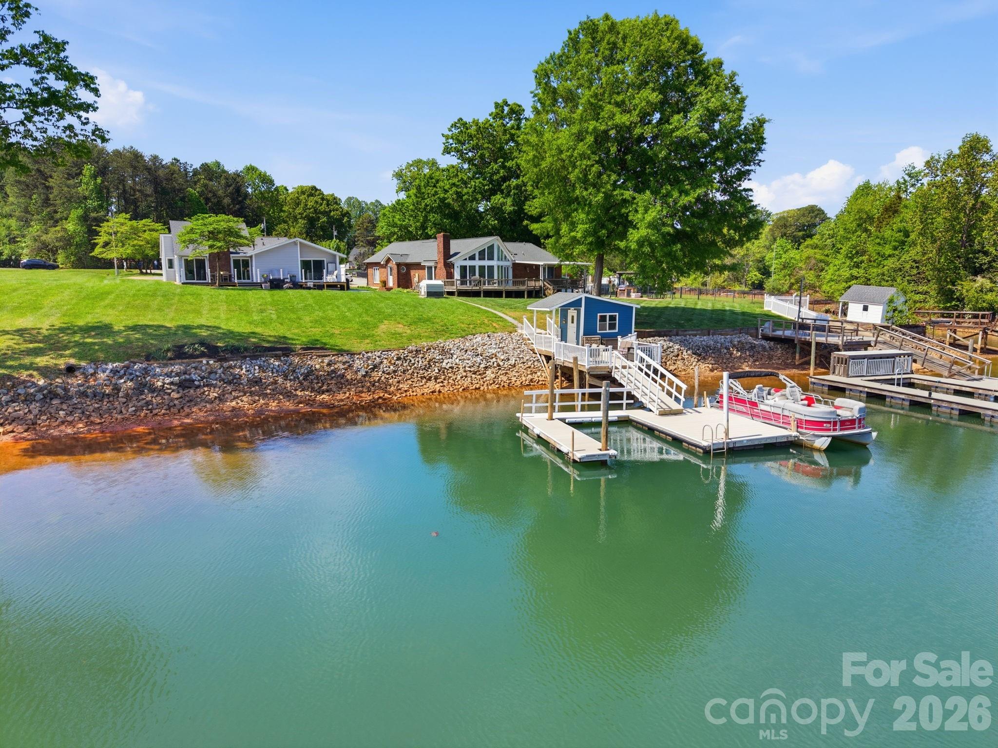 8029 Lucky Creek Lane — photo