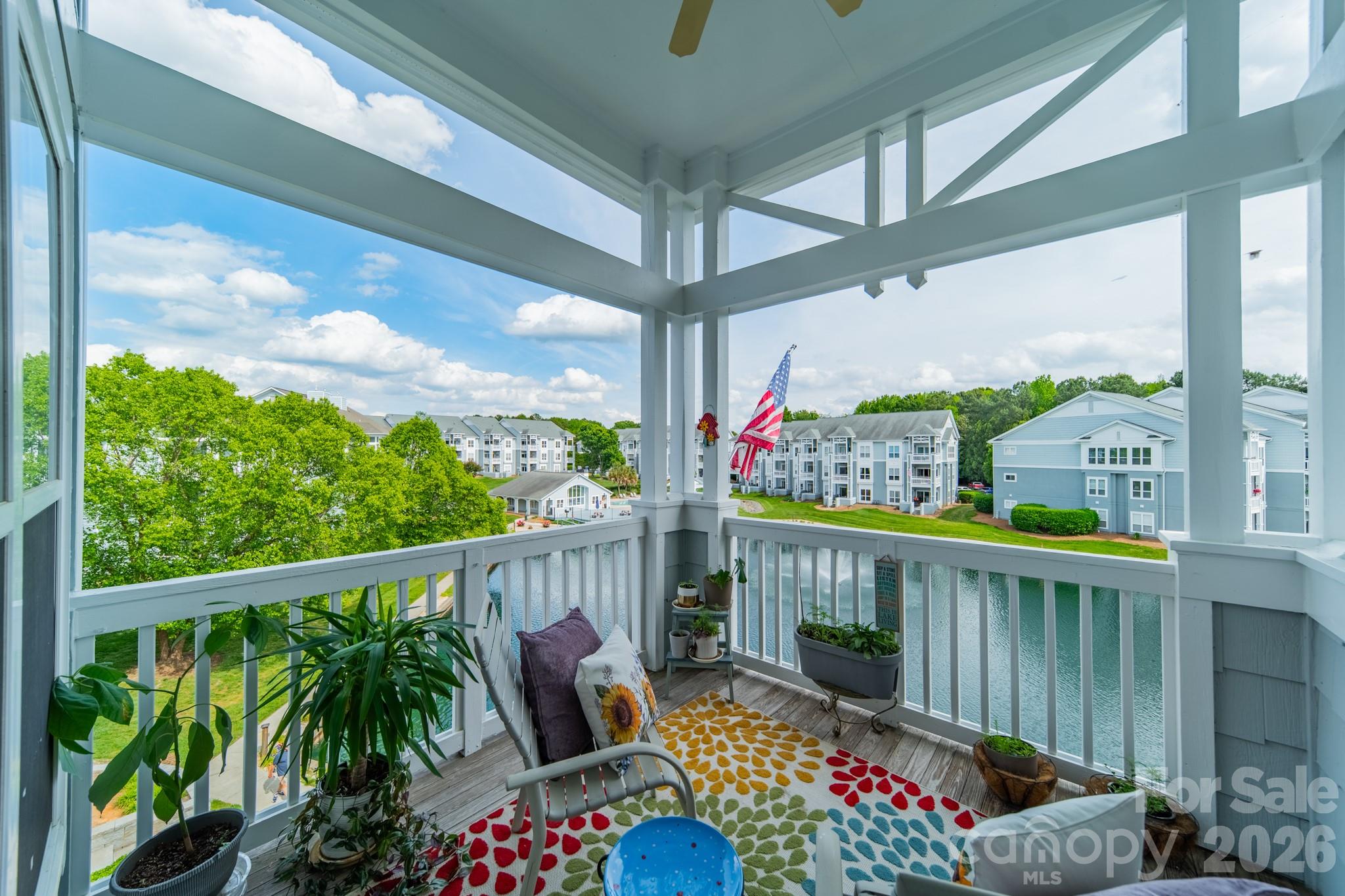 18736 Nautical Drive 305 — photo