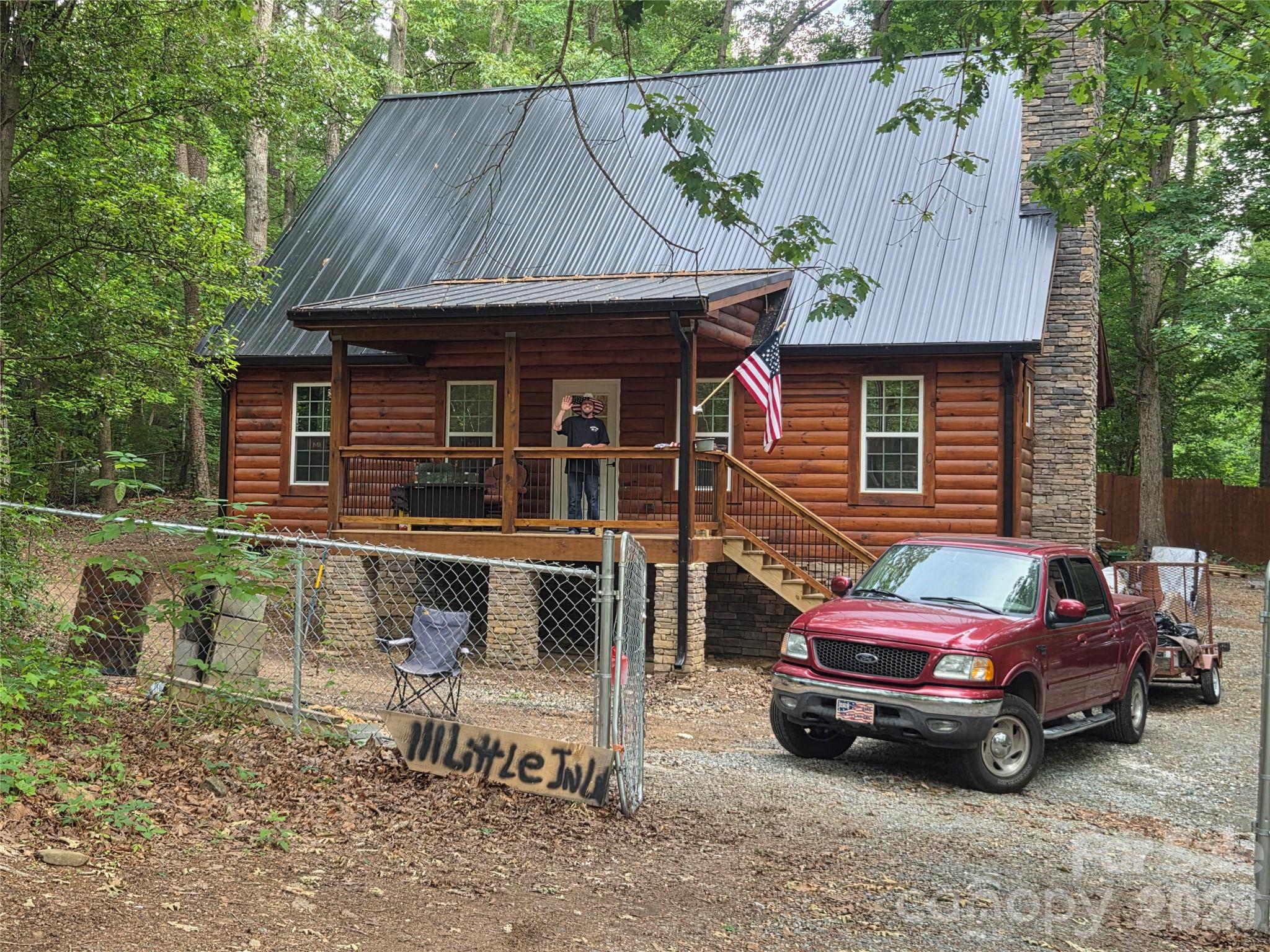 111 Little John Lane — photo