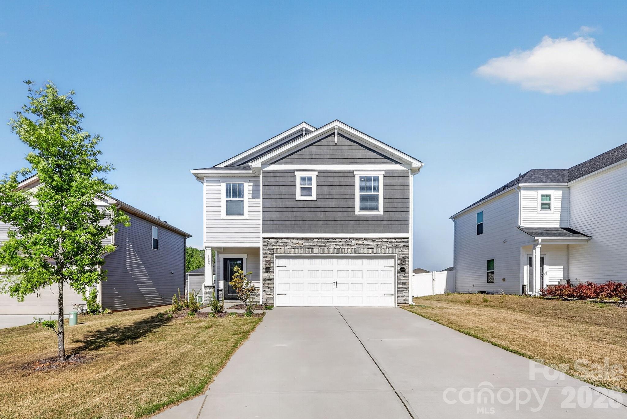 1009 Jeffery Dean Court — photo