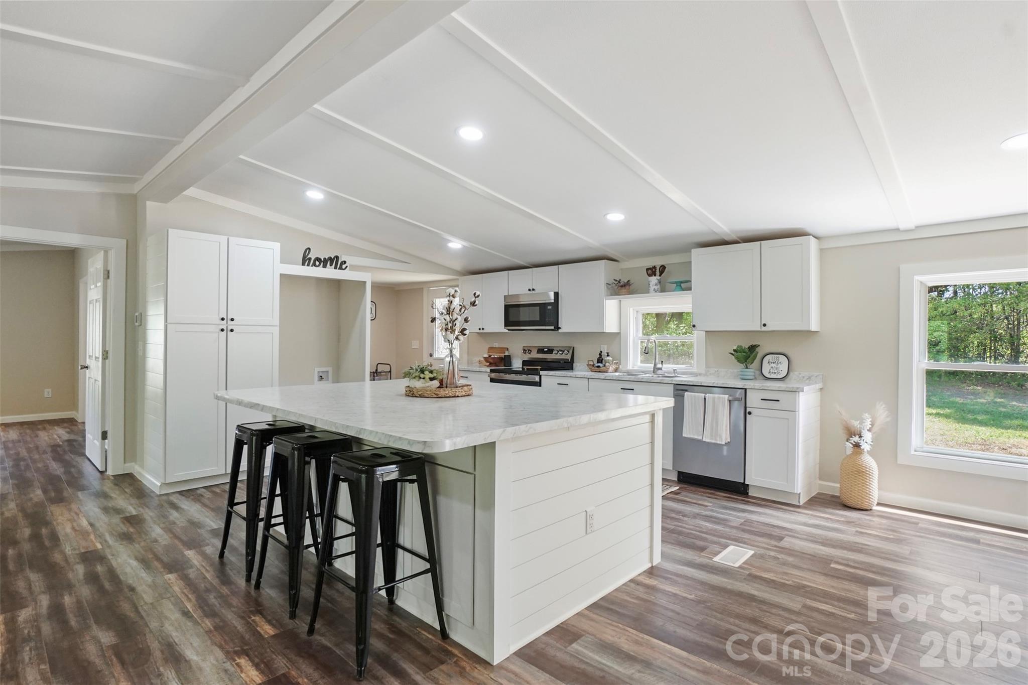 1305 Craig Drive — photo
