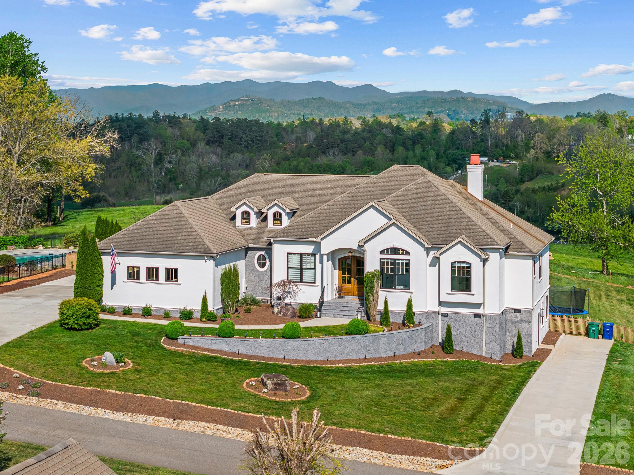 54 Mountain Shadows Drive — photo