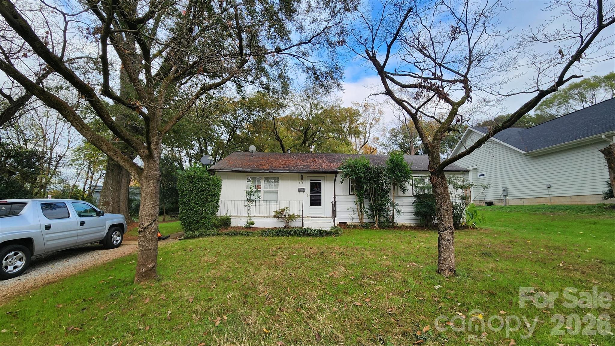 717 Tennyson Drive — photo