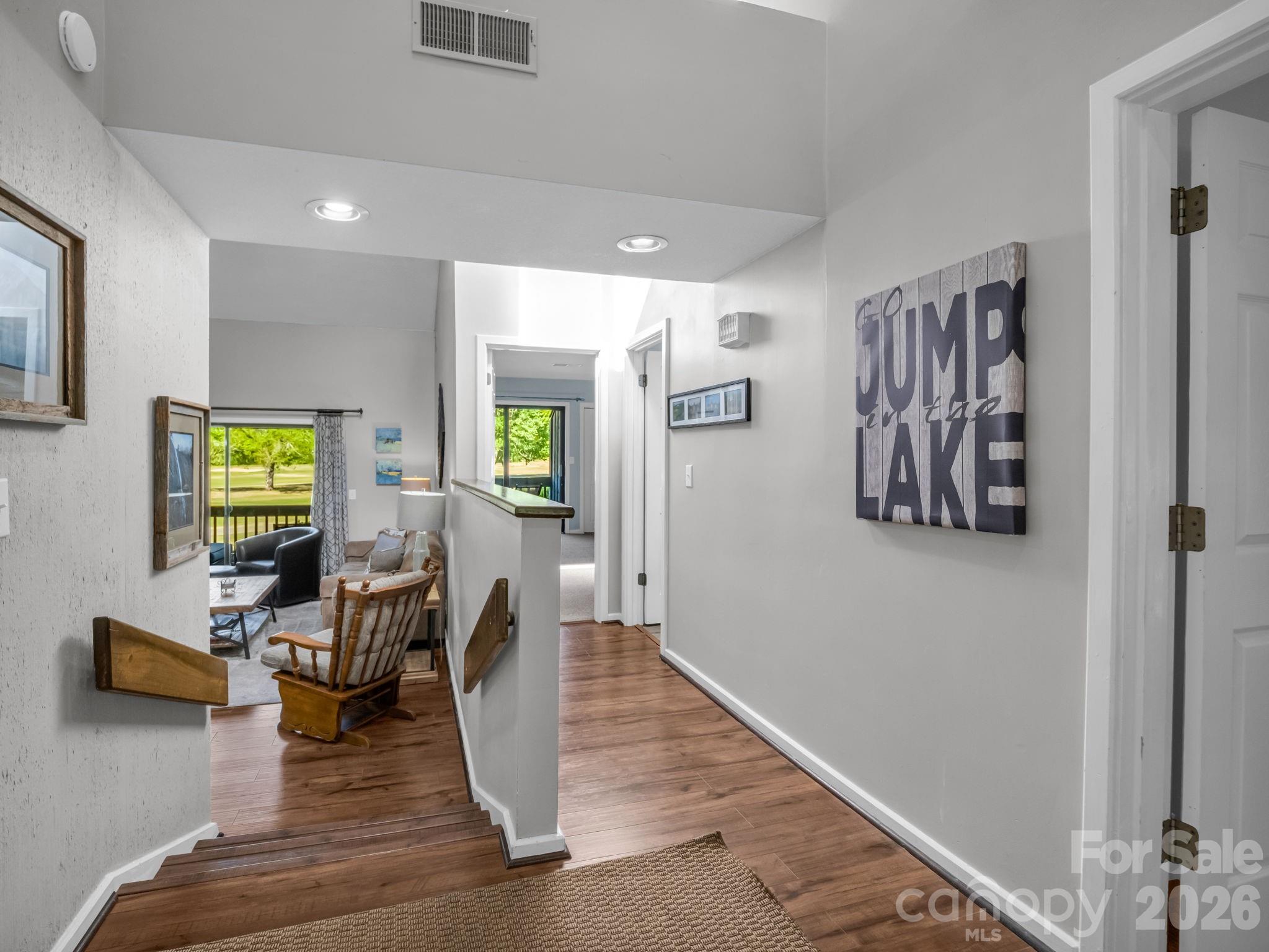 182 W Lake Drive S 1403 — photo