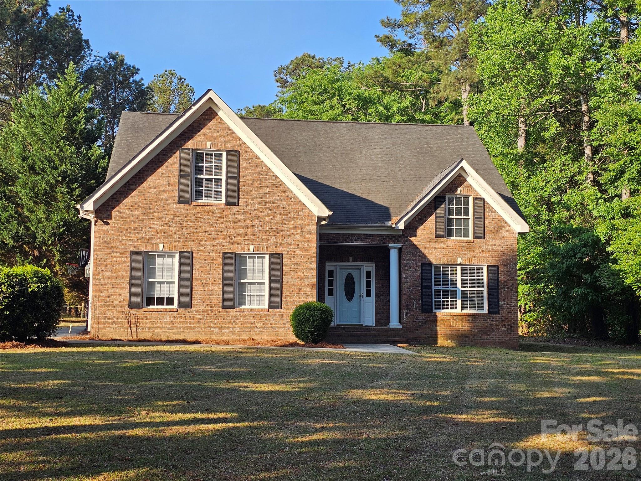 2843 Lakeshore Drive — photo