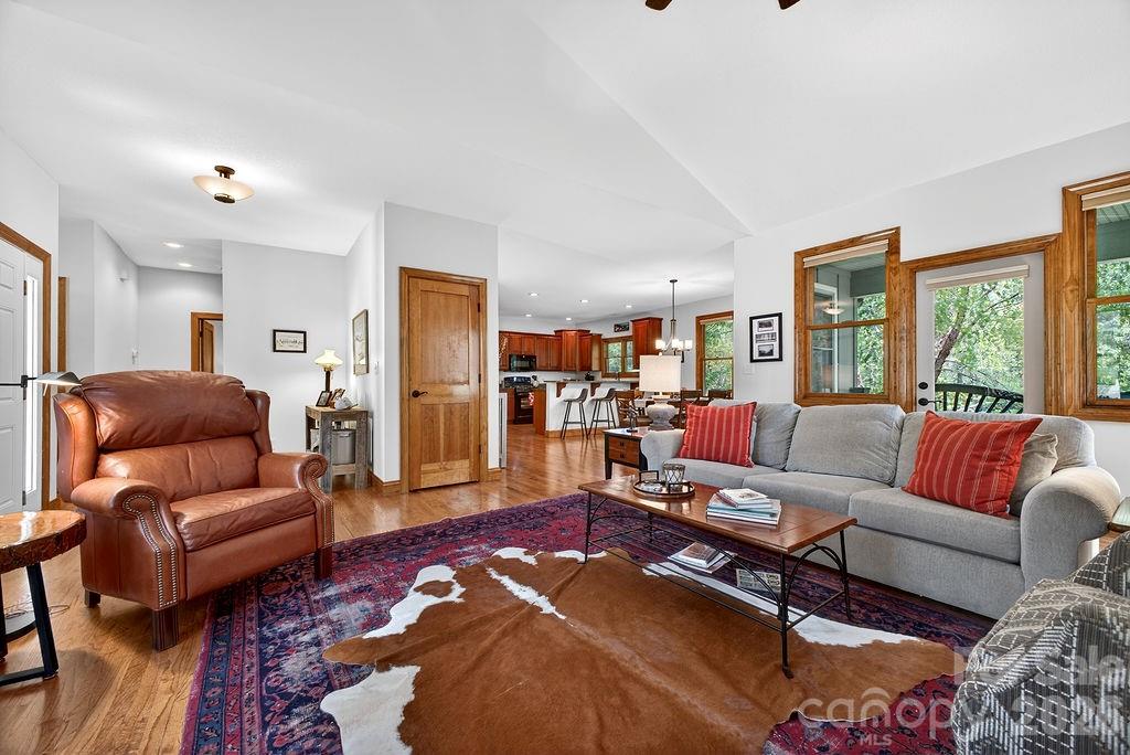 24 Triple Fairways Drive — photo