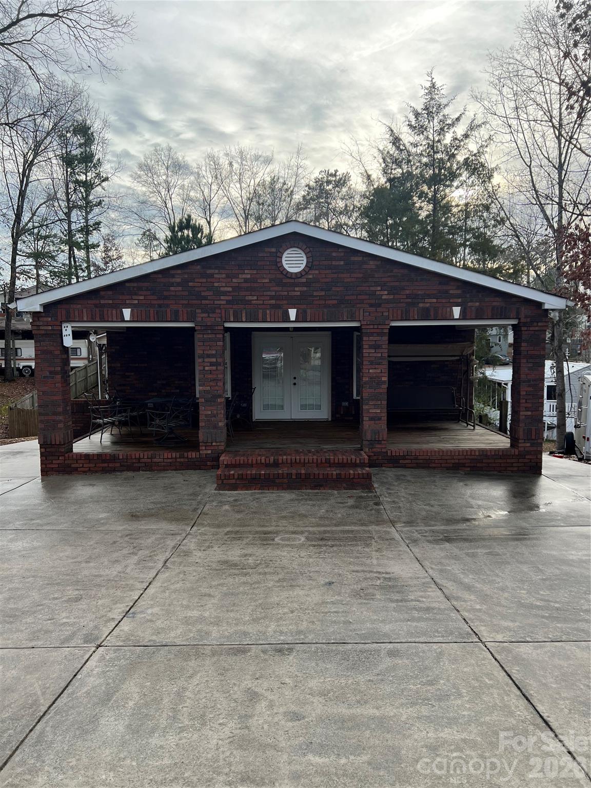 129 Twin Bluff Trail — photo