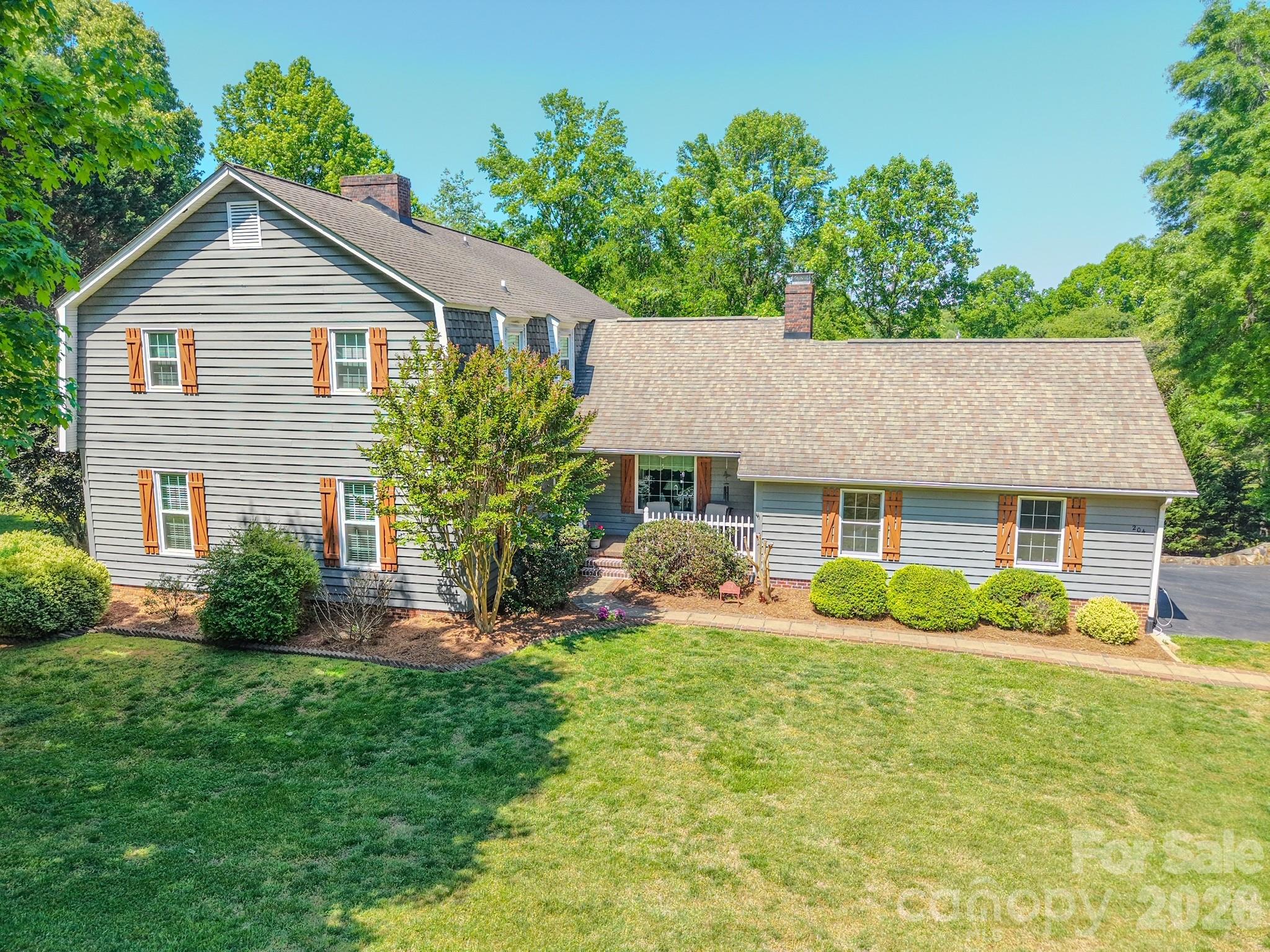 204 Brentwood Drive — photo