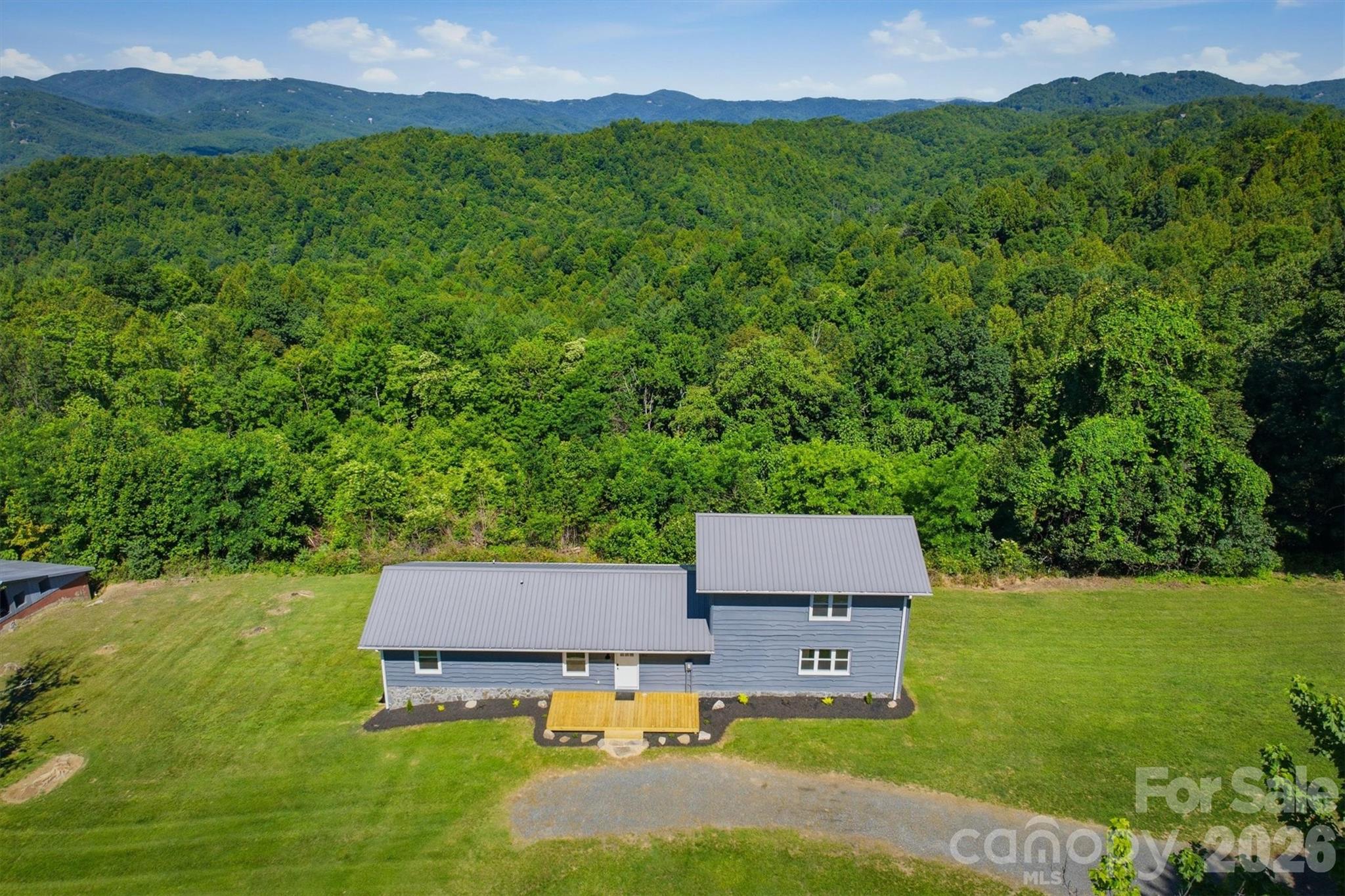 822 Windy Mountain Road — photo