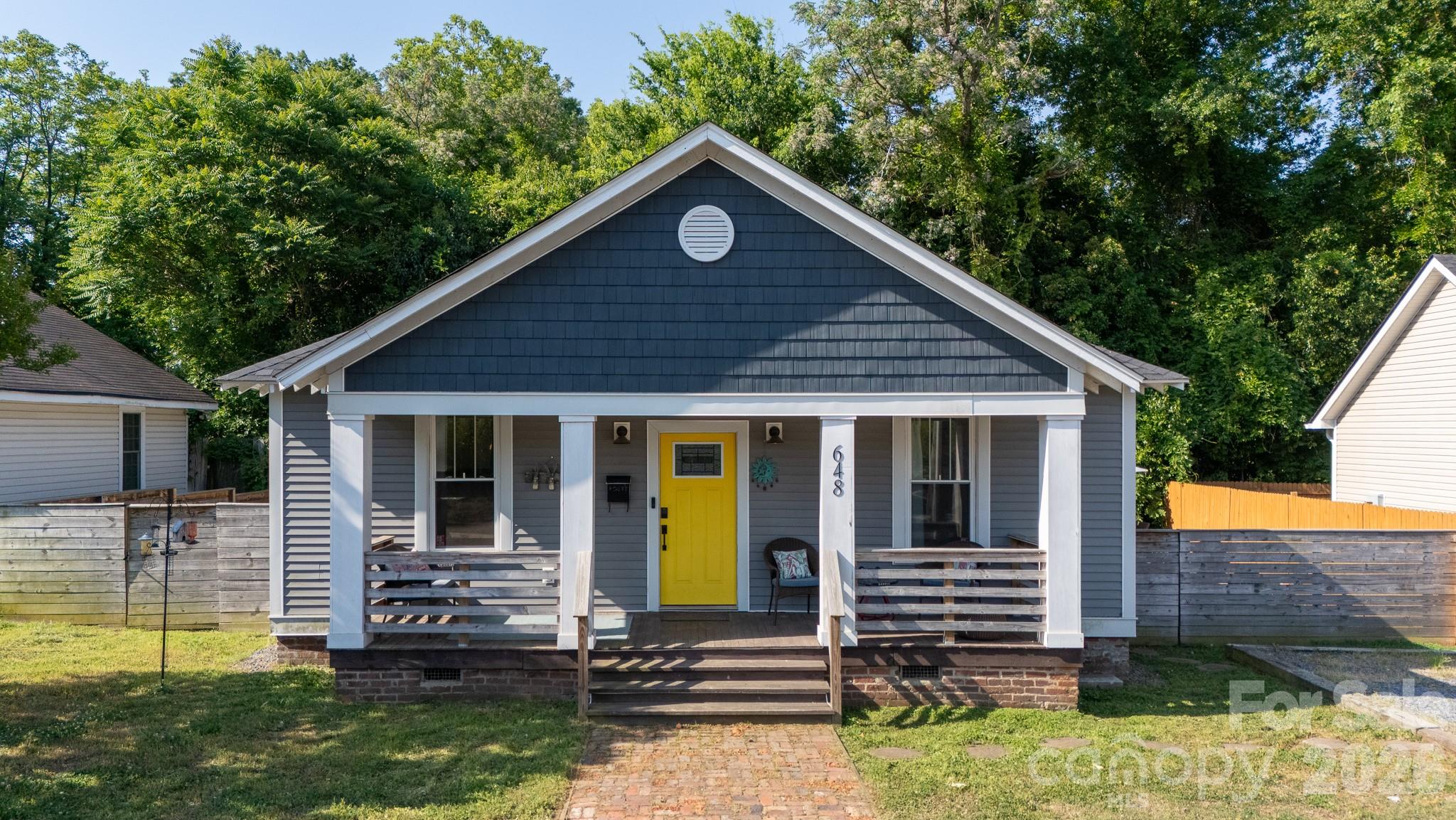 648 Izard Street — photo