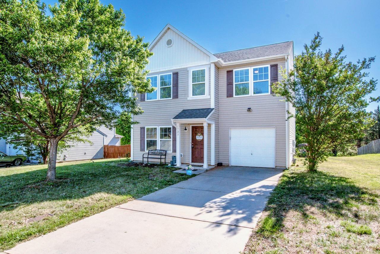 123 Kingsgate Court — photo