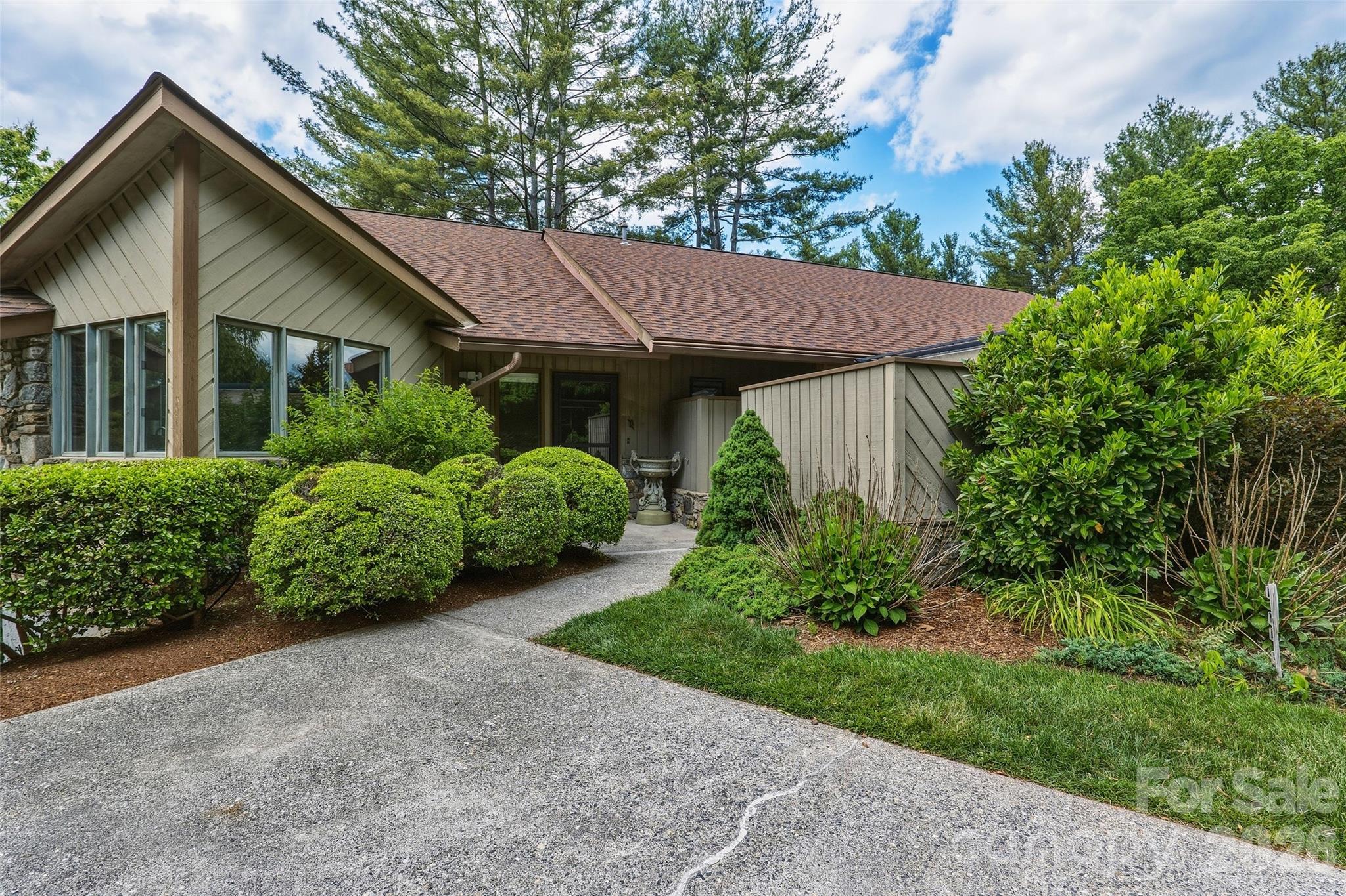 201 Timber Drive — photo