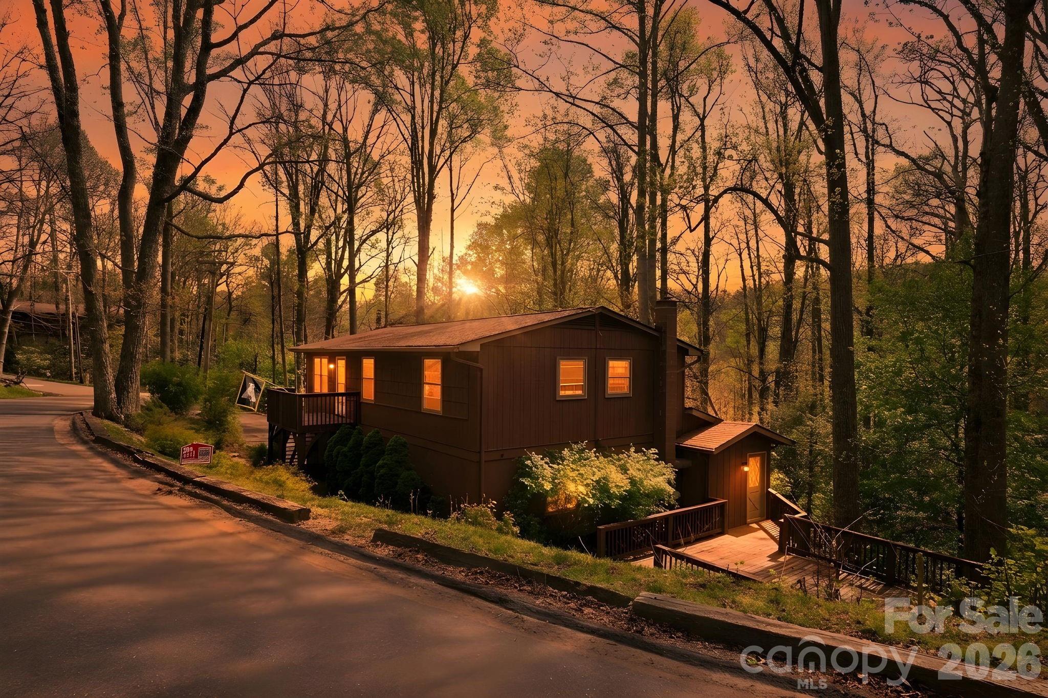 806 Dogwood Drive — photo