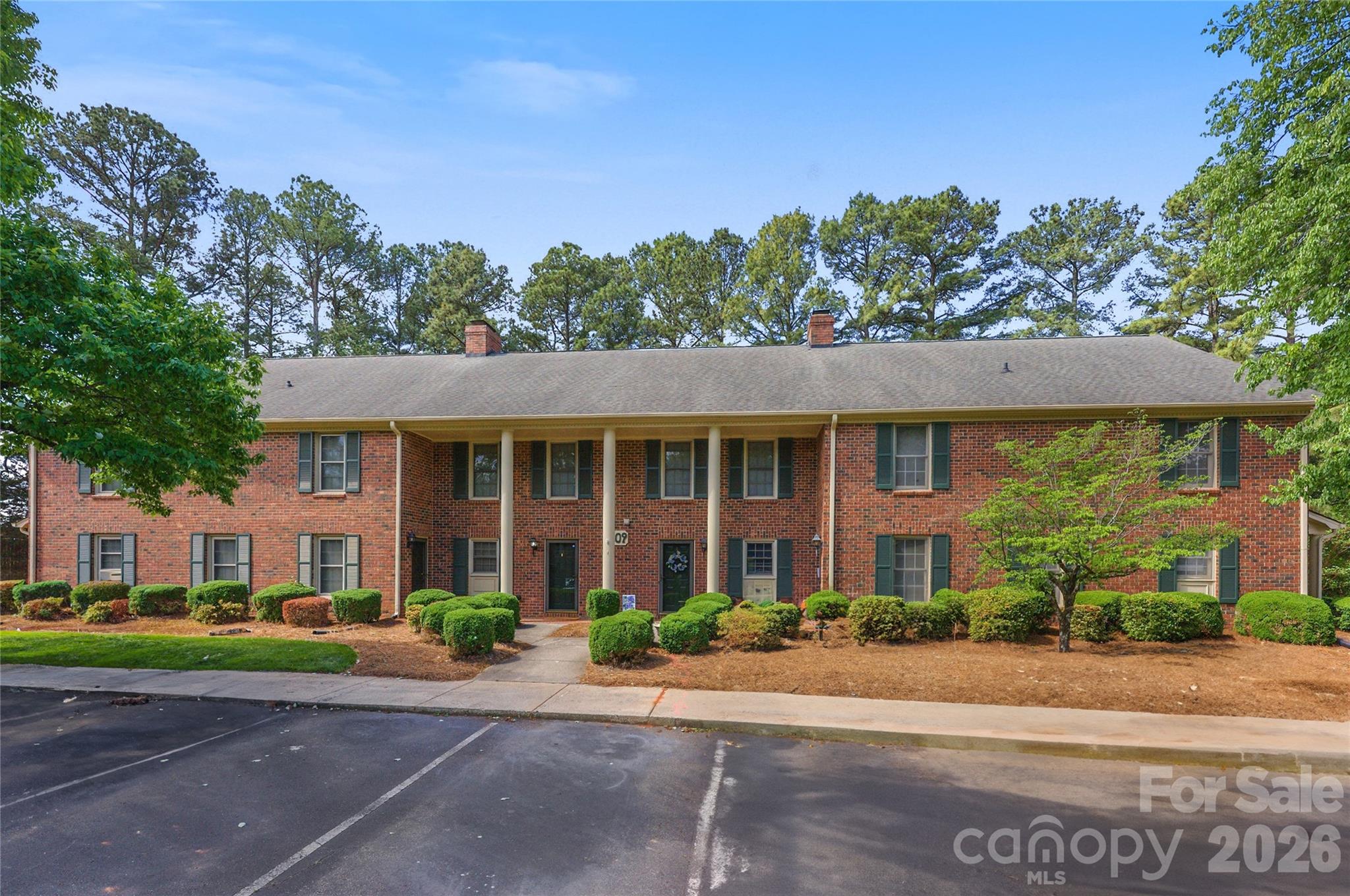 809 Jamestown Drive 5 — photo