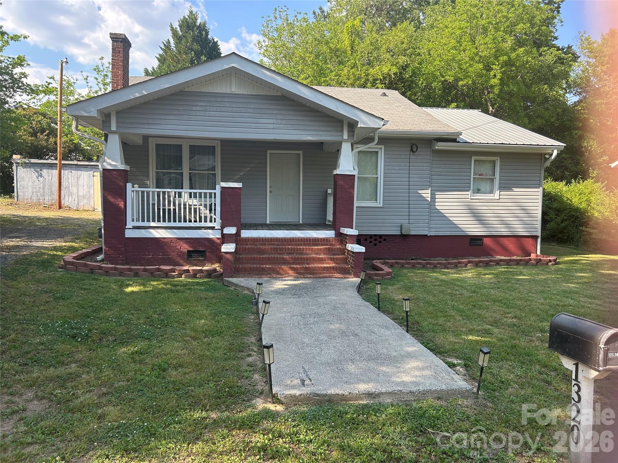 1320 Lowder Street — photo