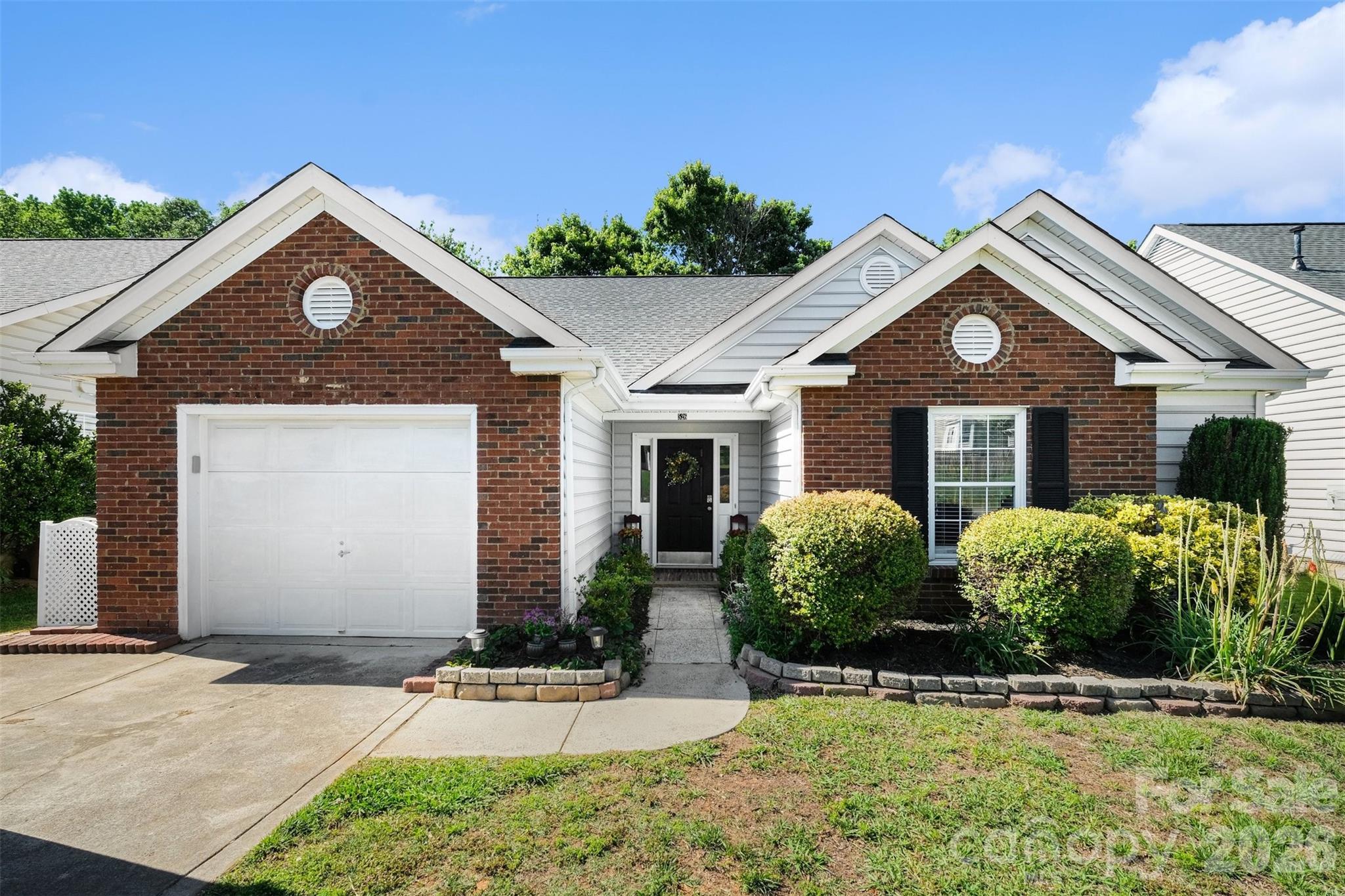 526 Carlisle Drive — photo
