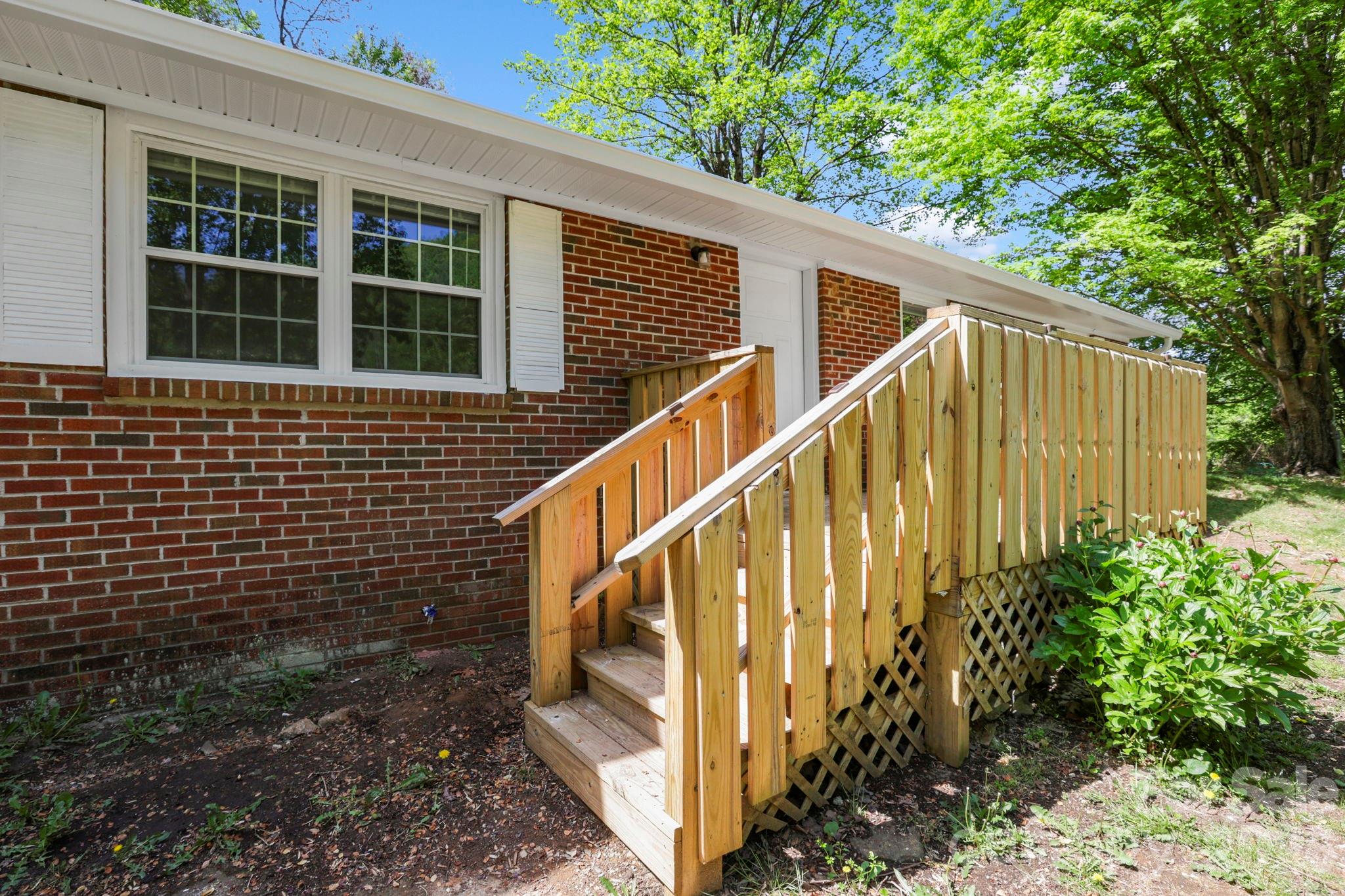 1007 N Fork Road — photo
