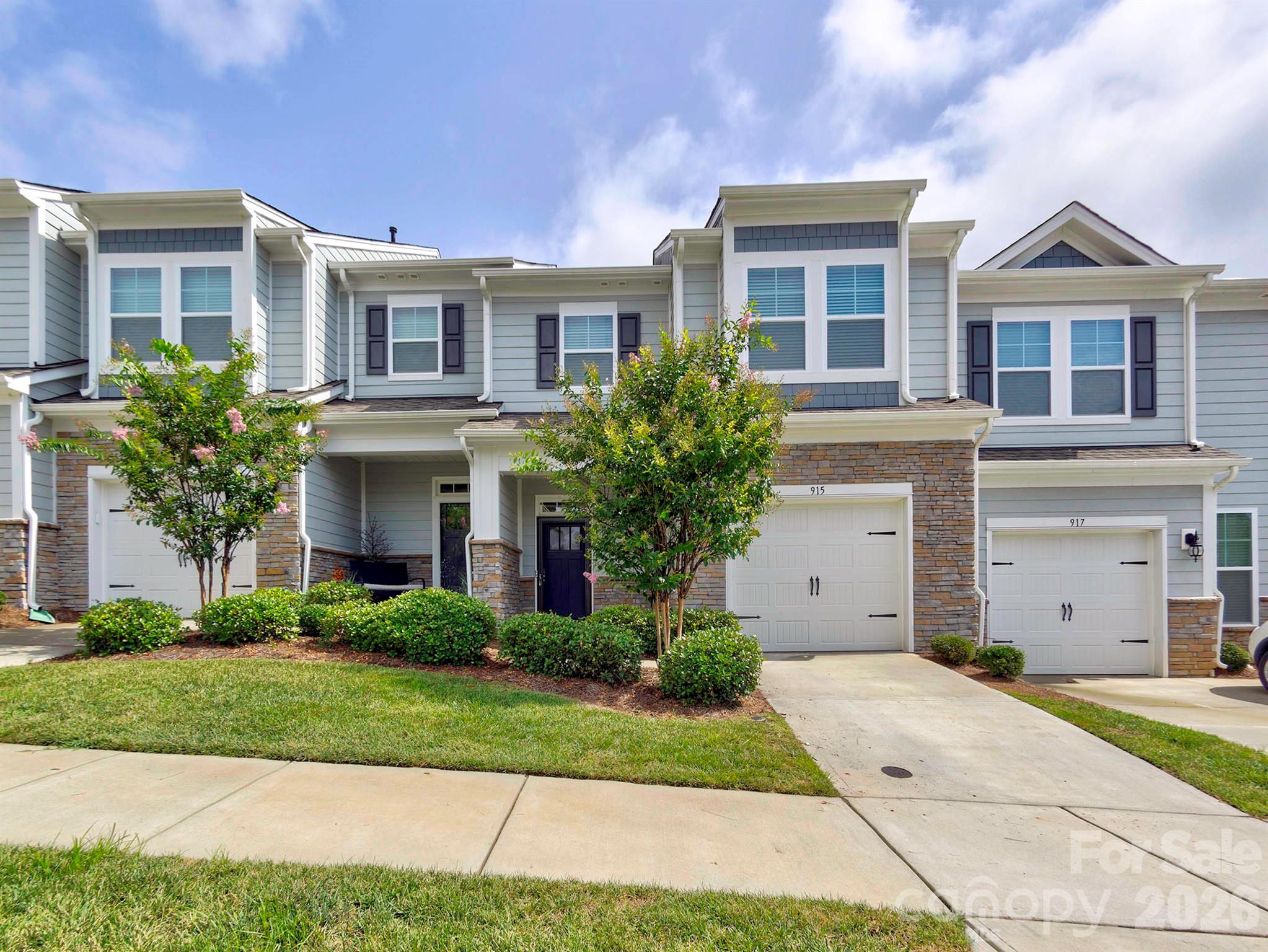 915 Emma Kate Court — photo