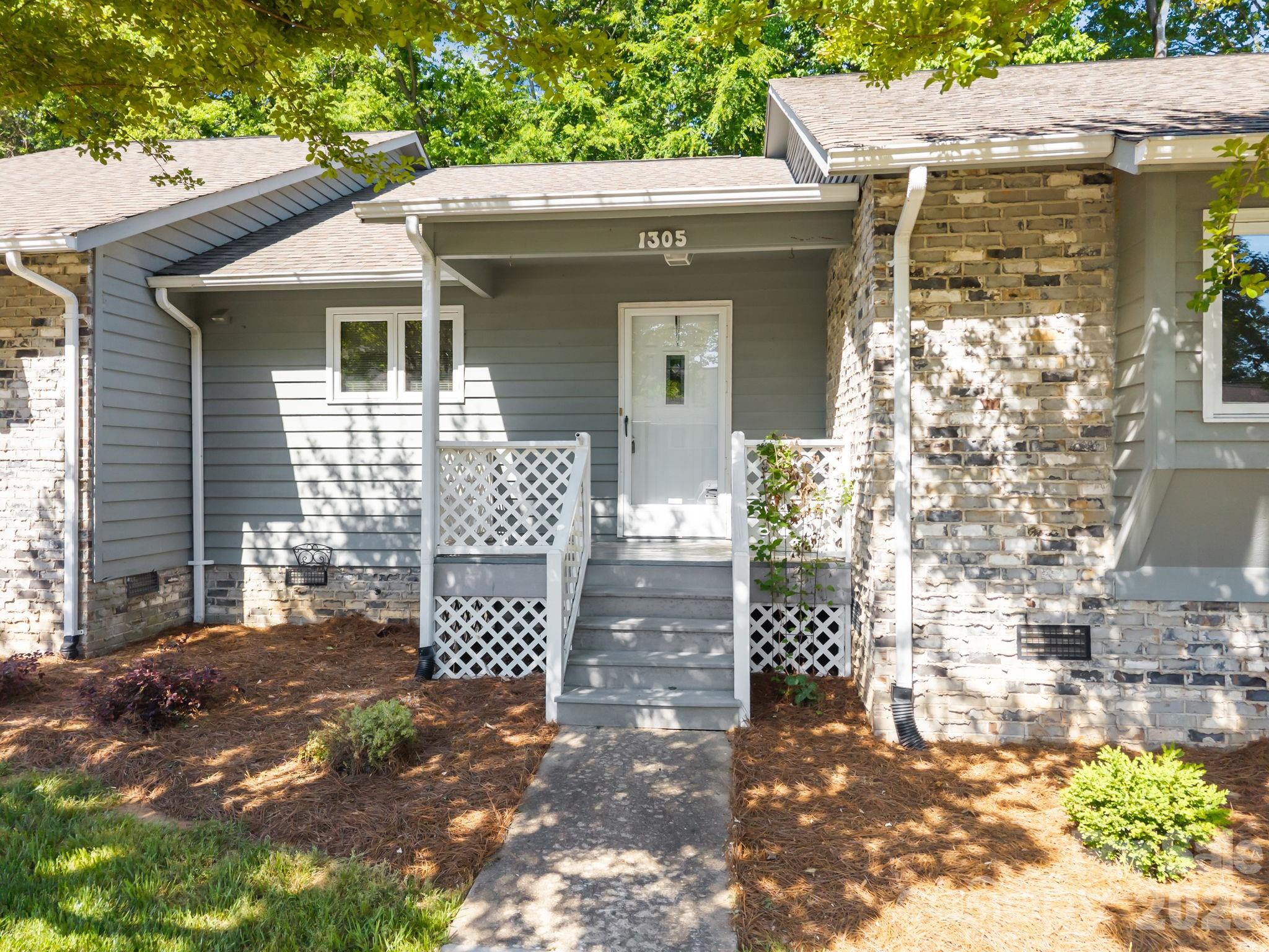 1305 Wellington Hills Circle — photo