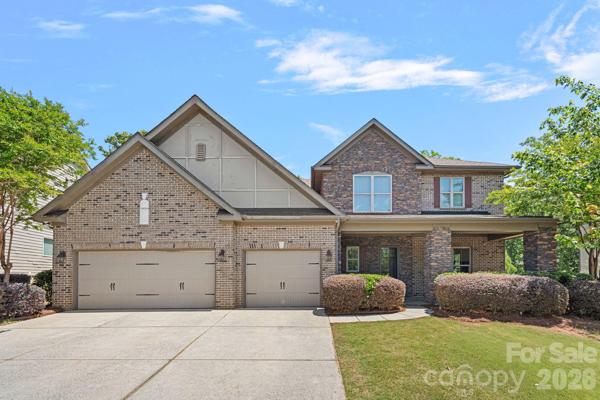 897 Tyne Drive — photo