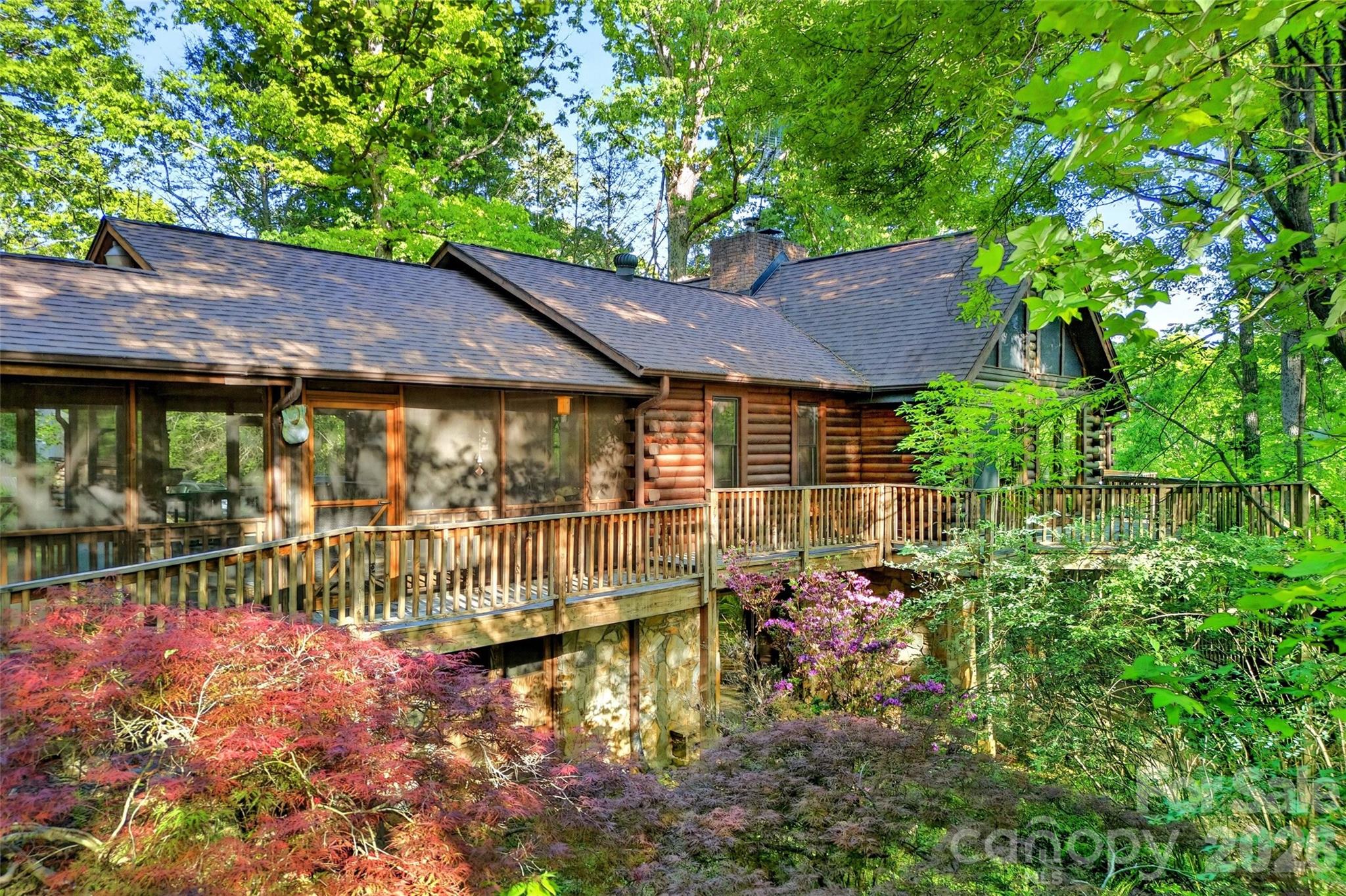 221 Hammer Hollow Drive — photo