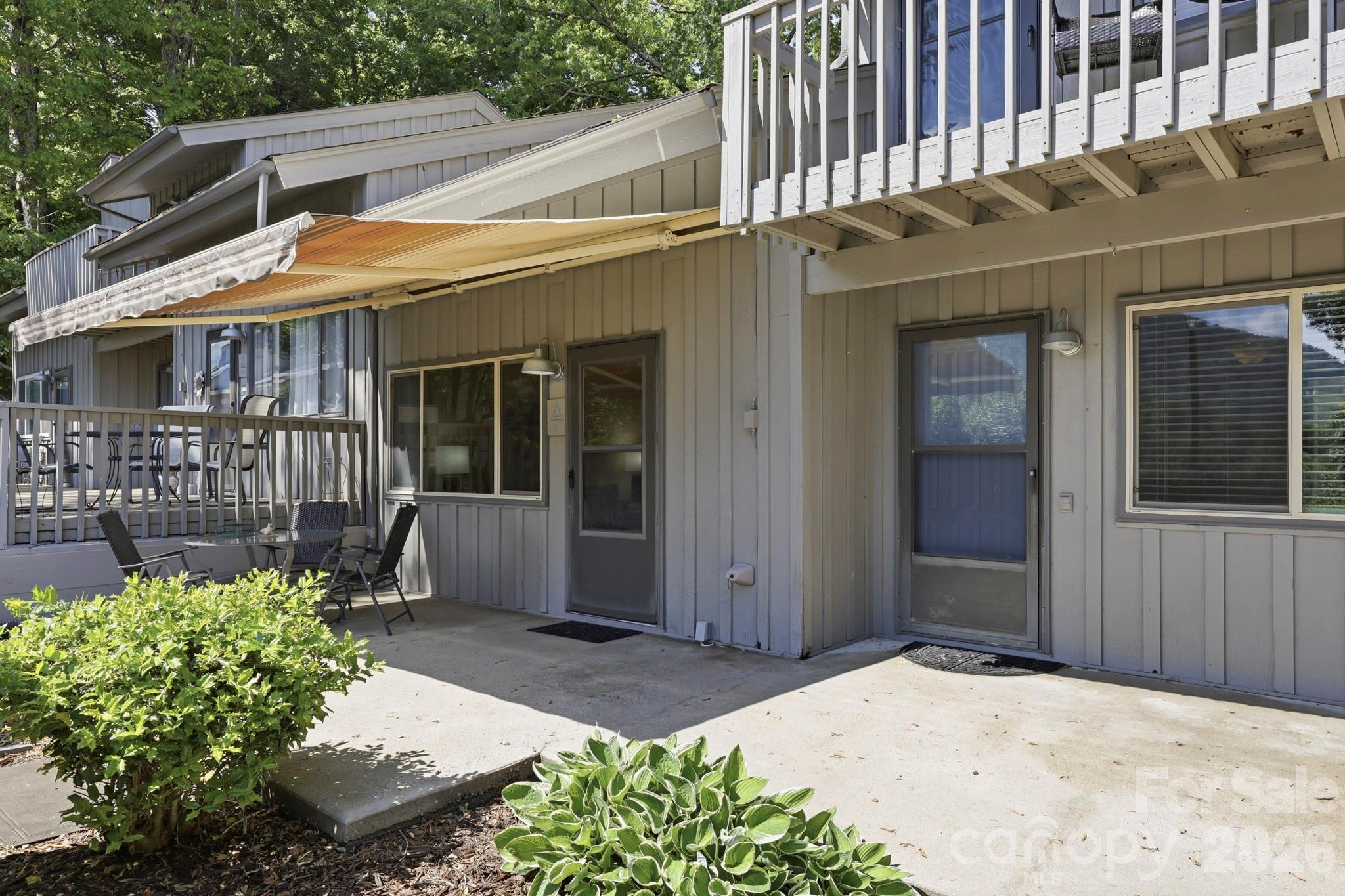 126 Hillside Court — photo