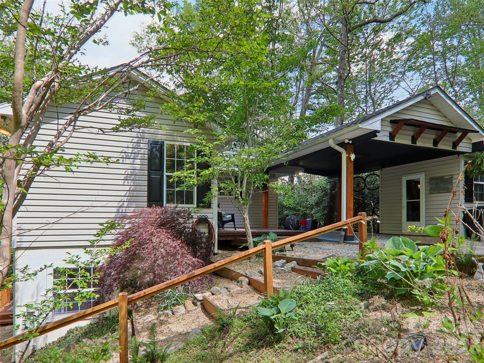 554 Pisgah Forest Drive — photo