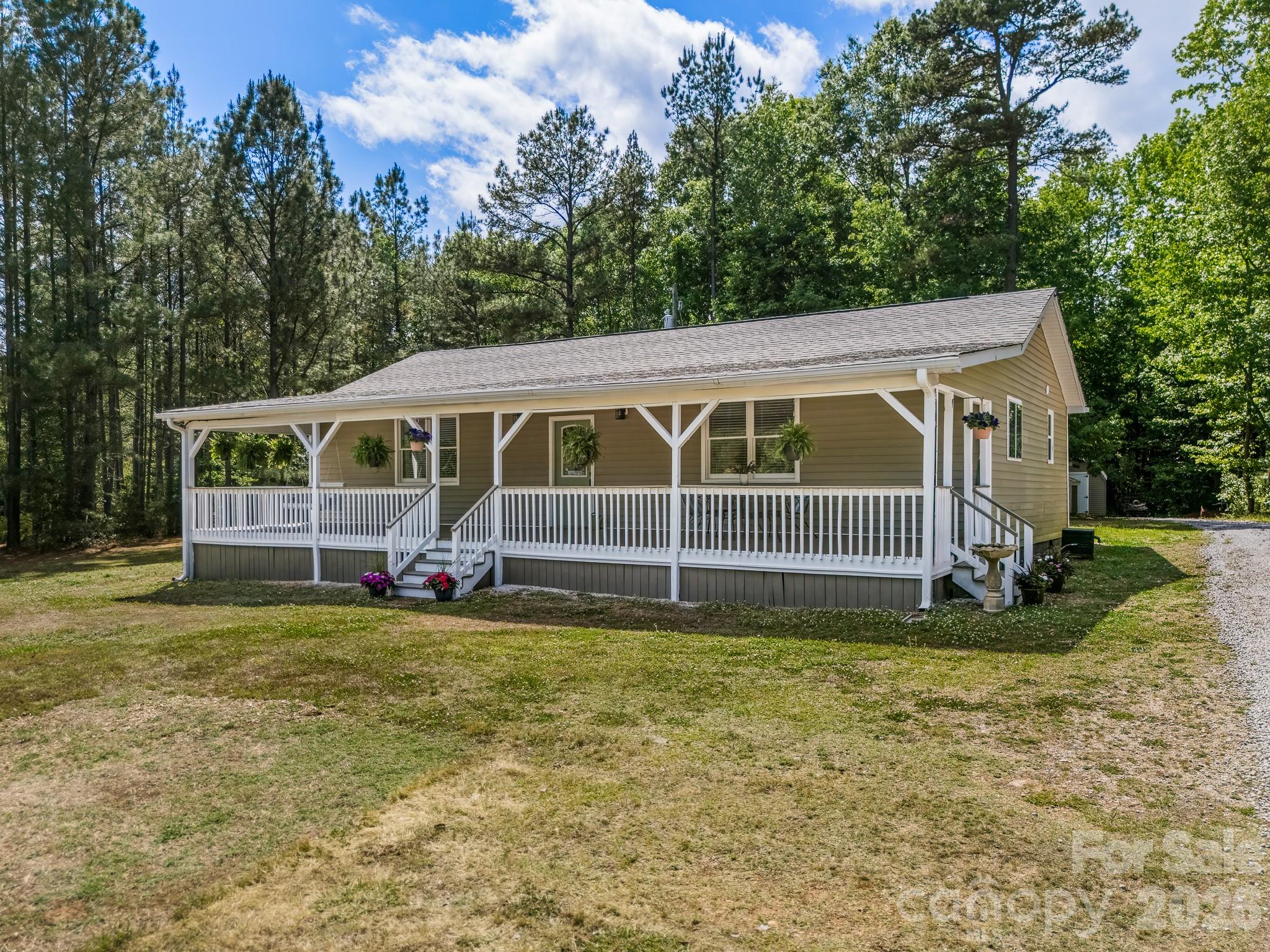 10718 Lancaster Highway — photo