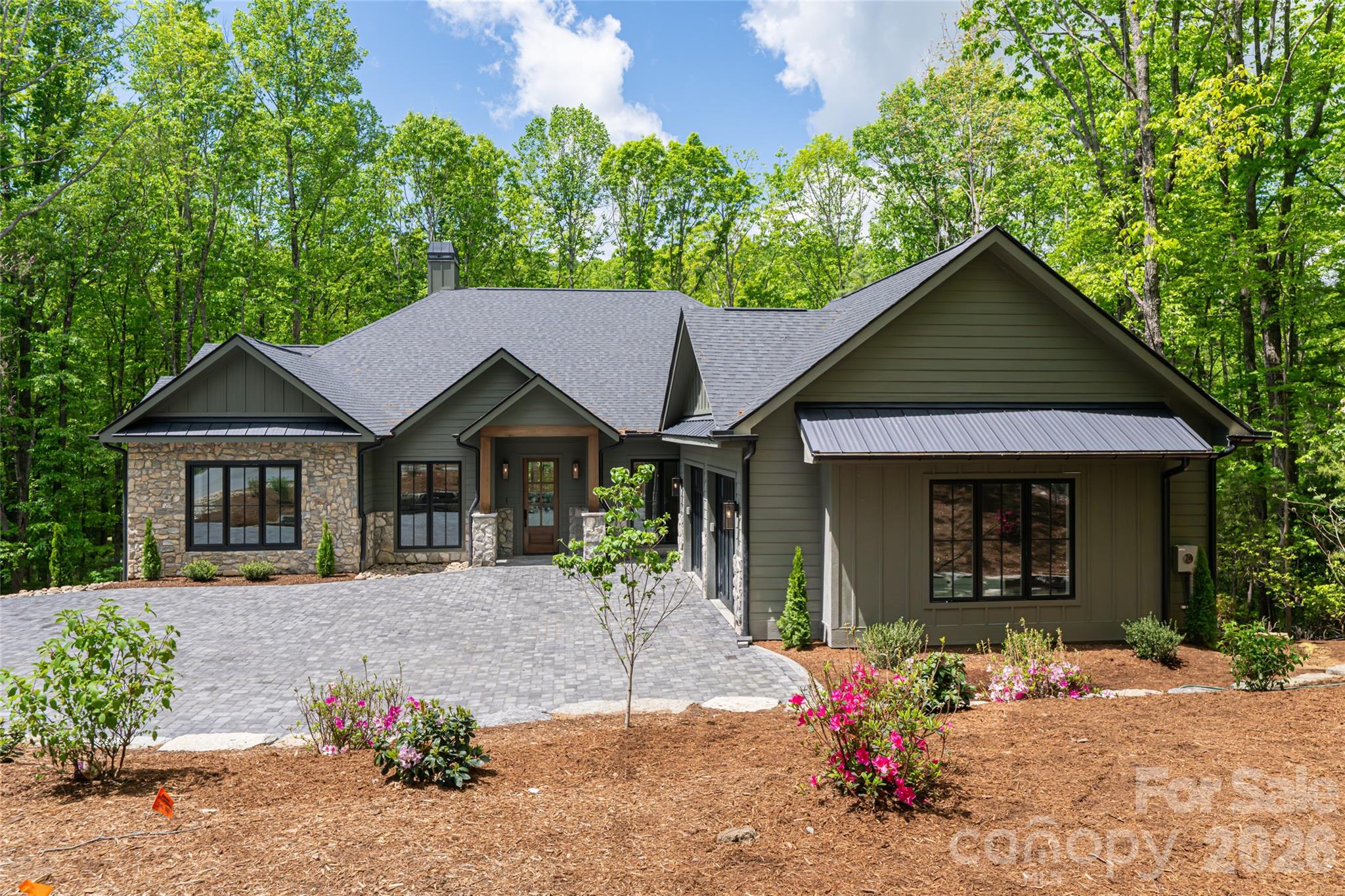 99 Little Cherokee Ridge — photo