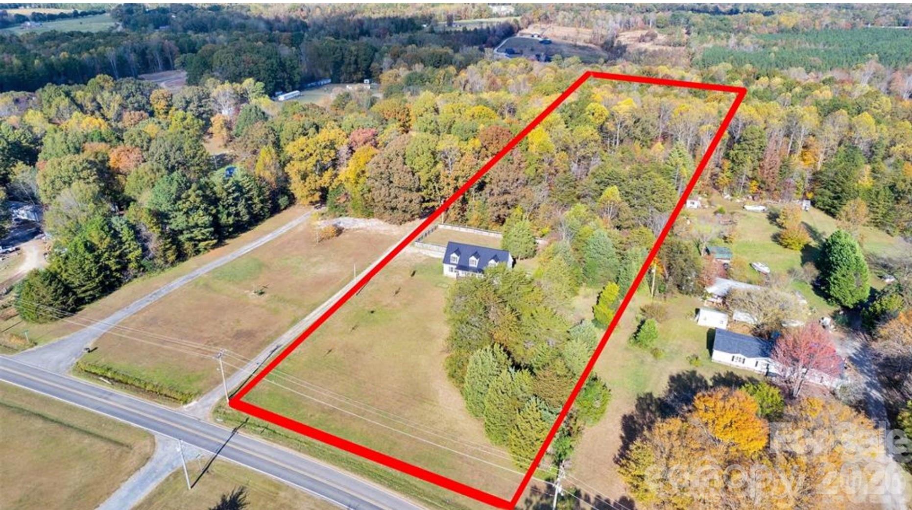 513 Weathers Creek Road — photo