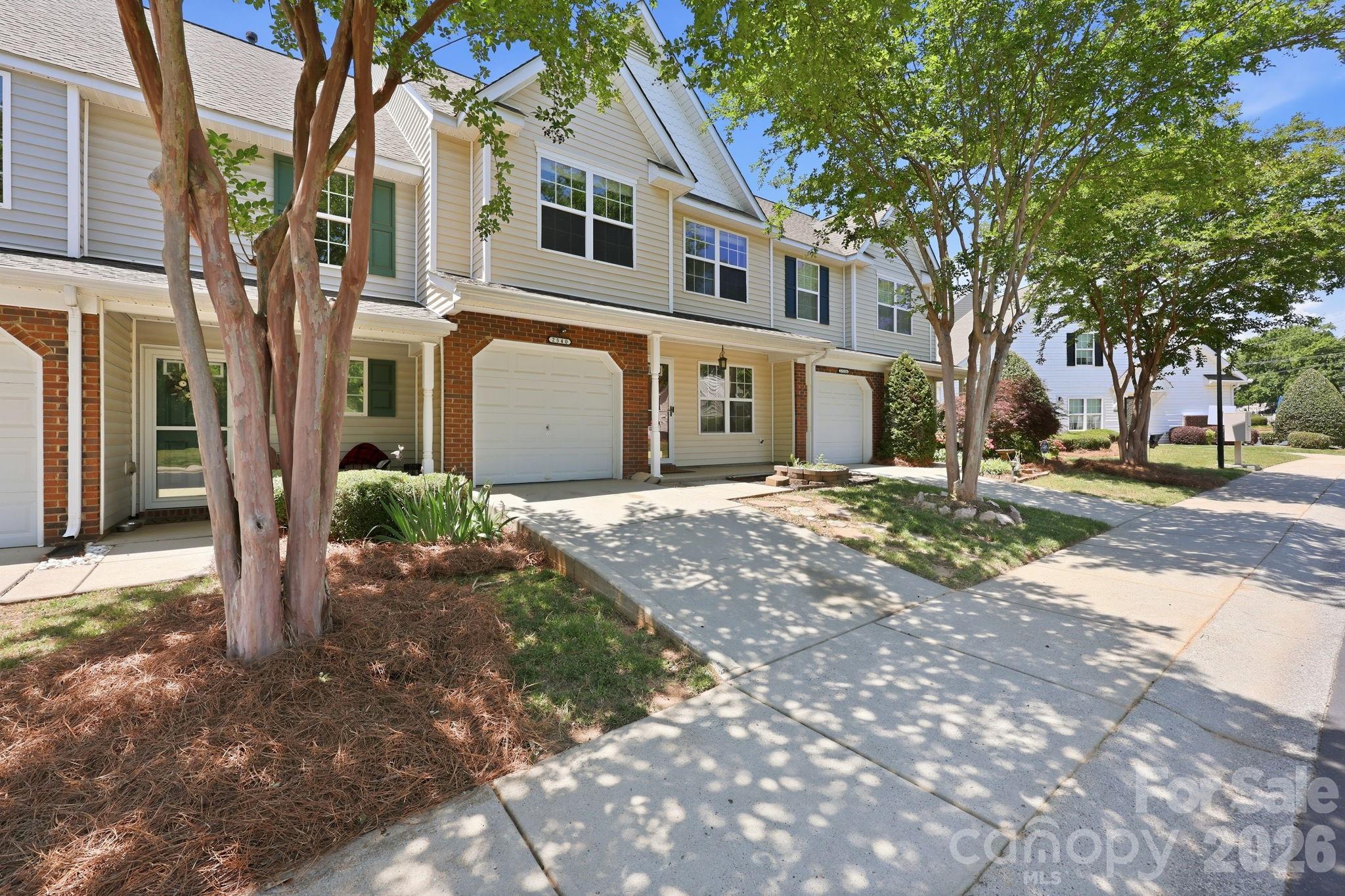 2540 Brackley Place NW — photo