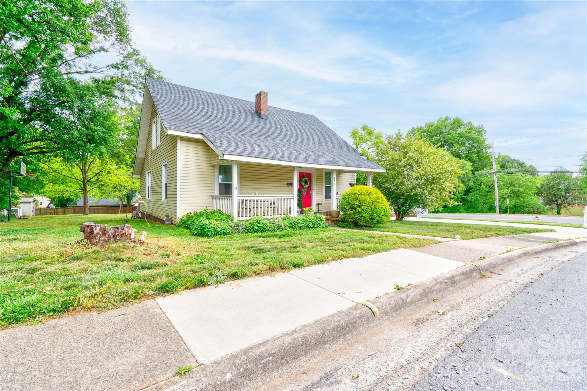 223 Waco Road — photo
