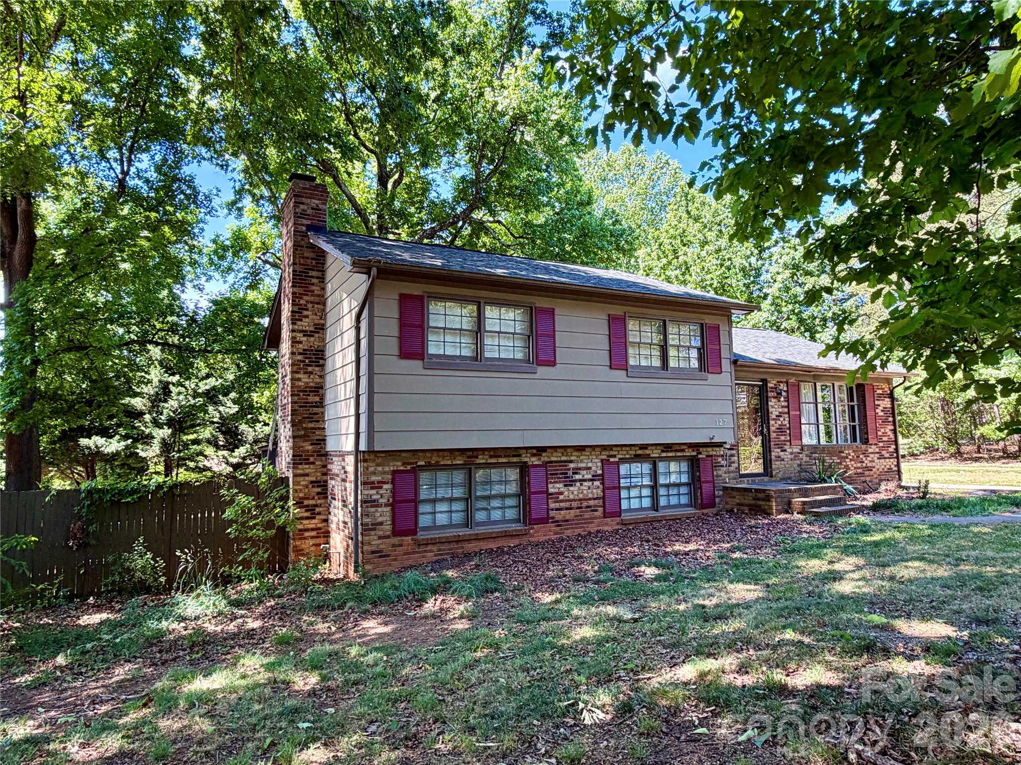 127 Sequoia Drive — photo