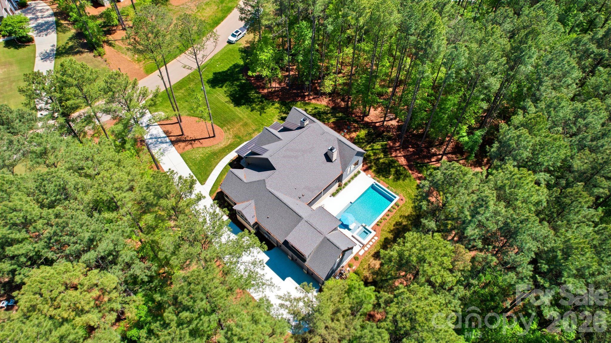 6223 Chimney Bluff Road — photo