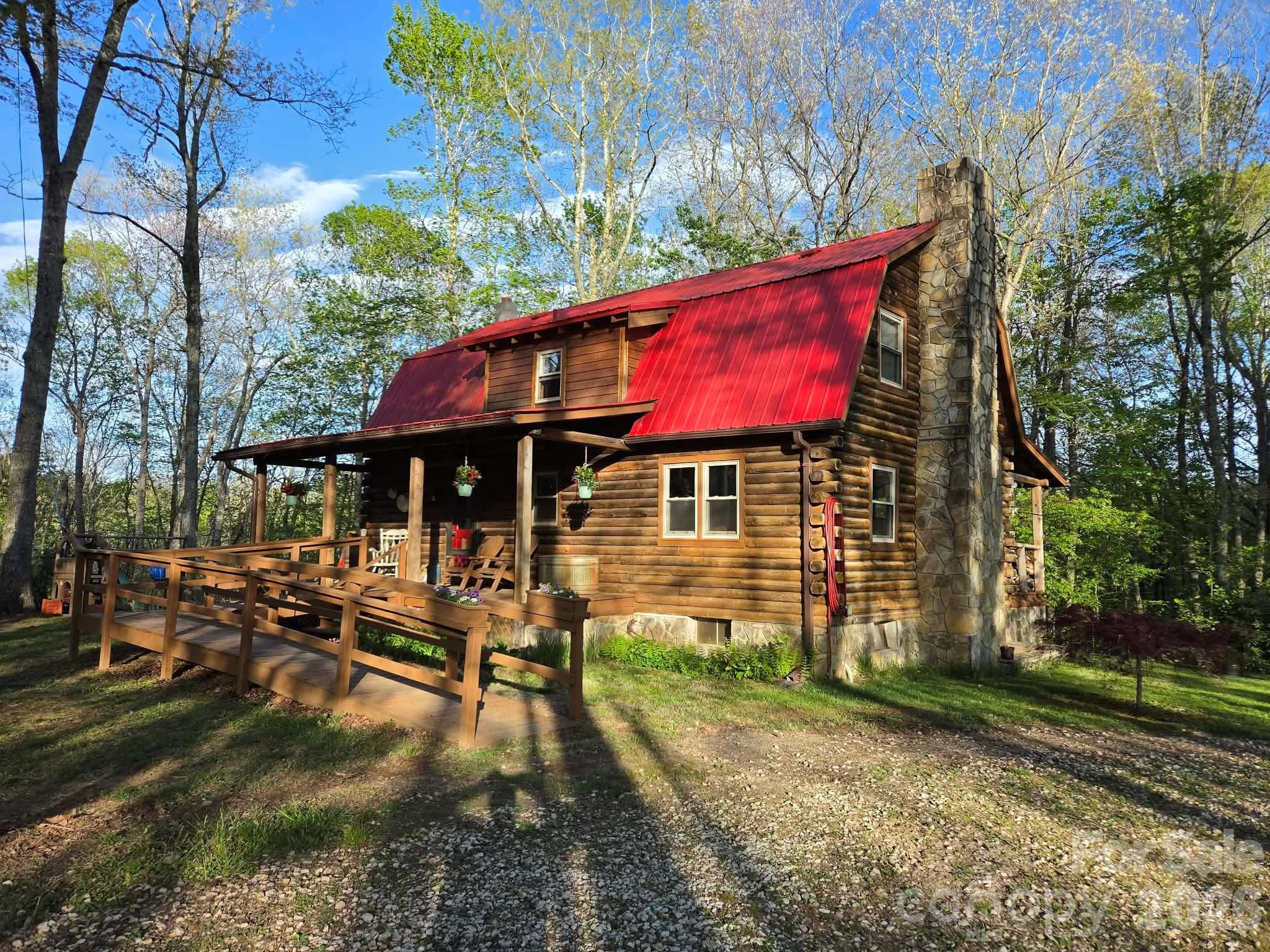 692 Buck Hill Road — photo