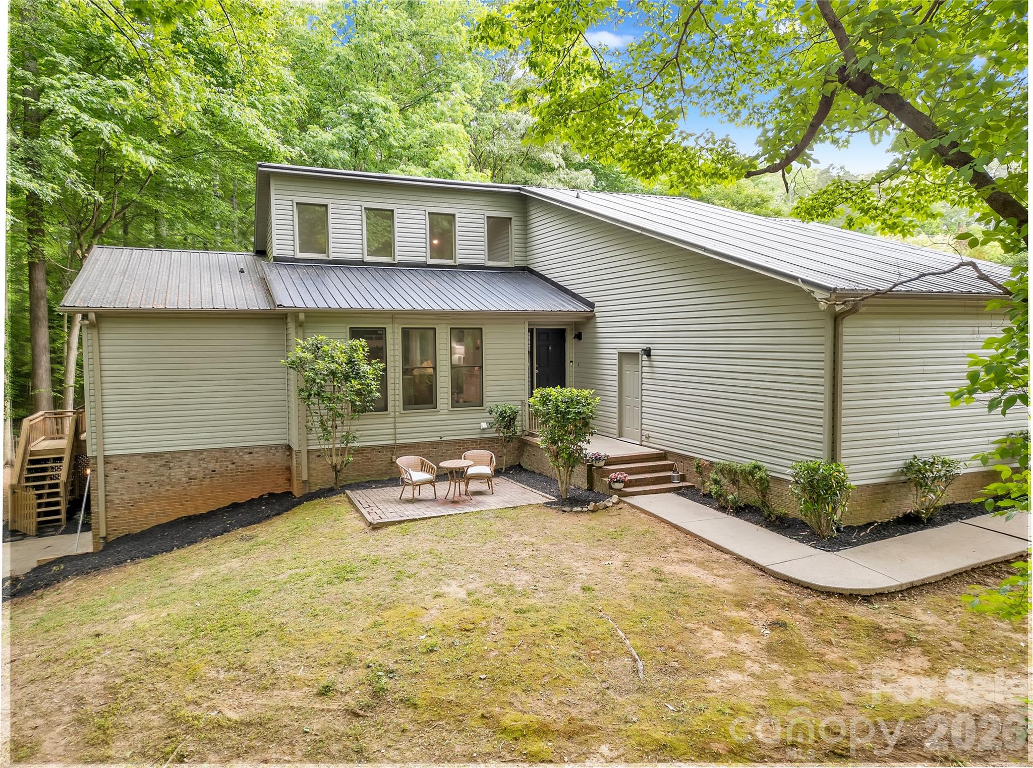 128 Spencer Woods Drive — photo