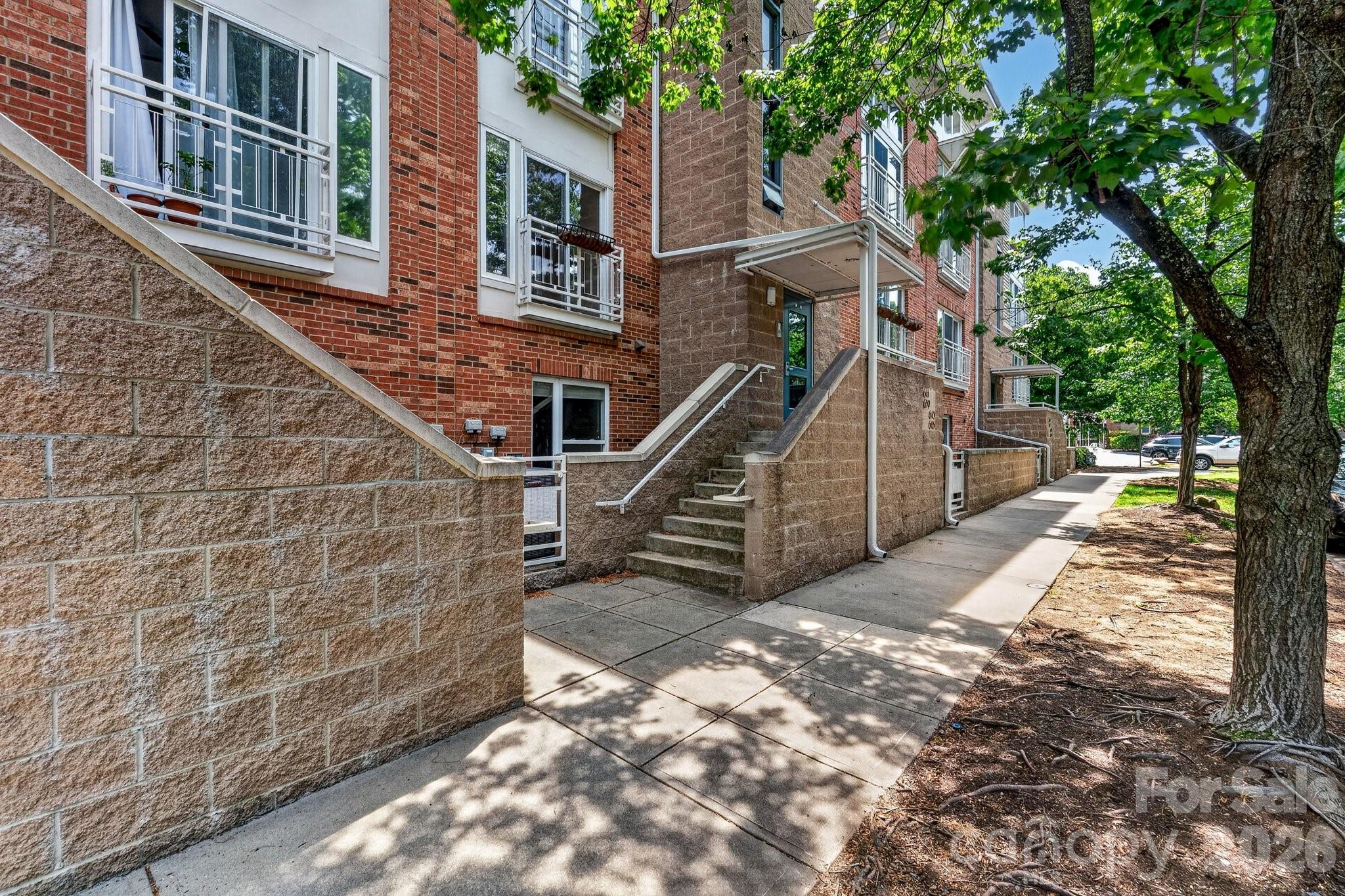 639 Raphael Place — photo