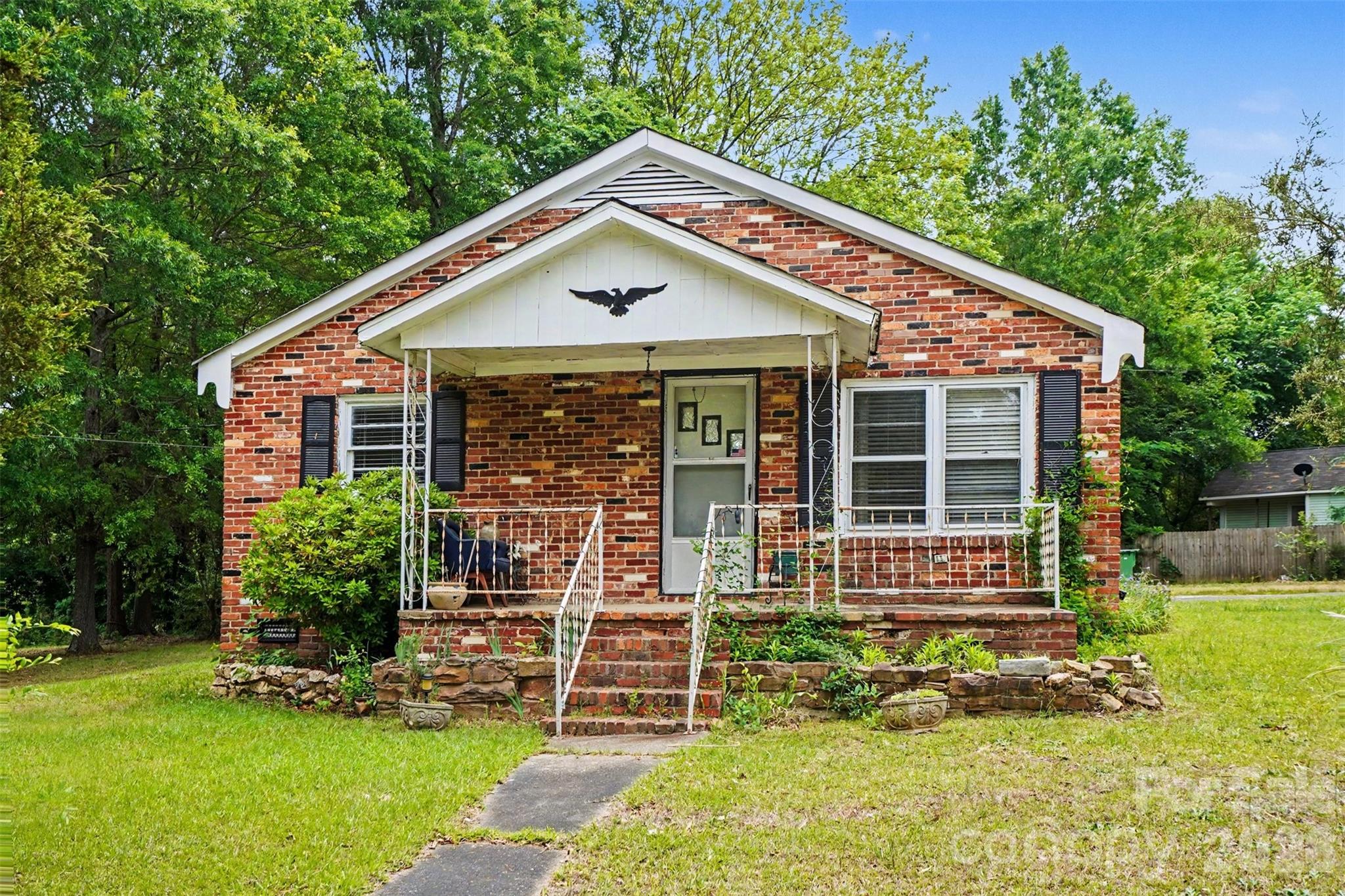 301 Hampton Road — photo
