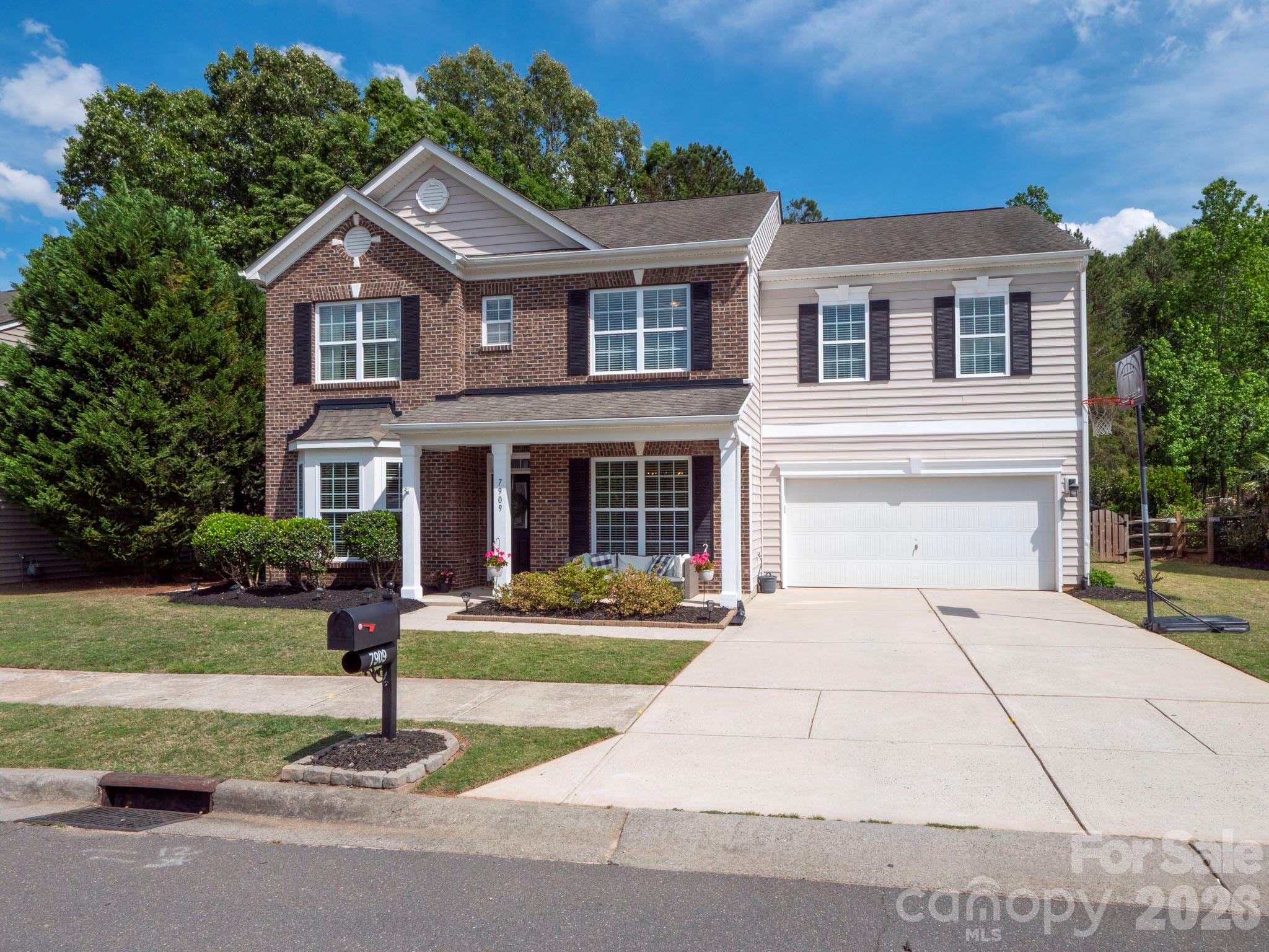 7909 Prescott Glen Parkway — photo