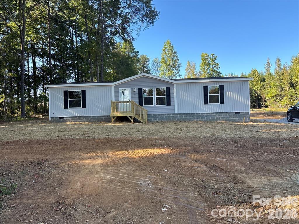 526 Lake Mullis Road — photo