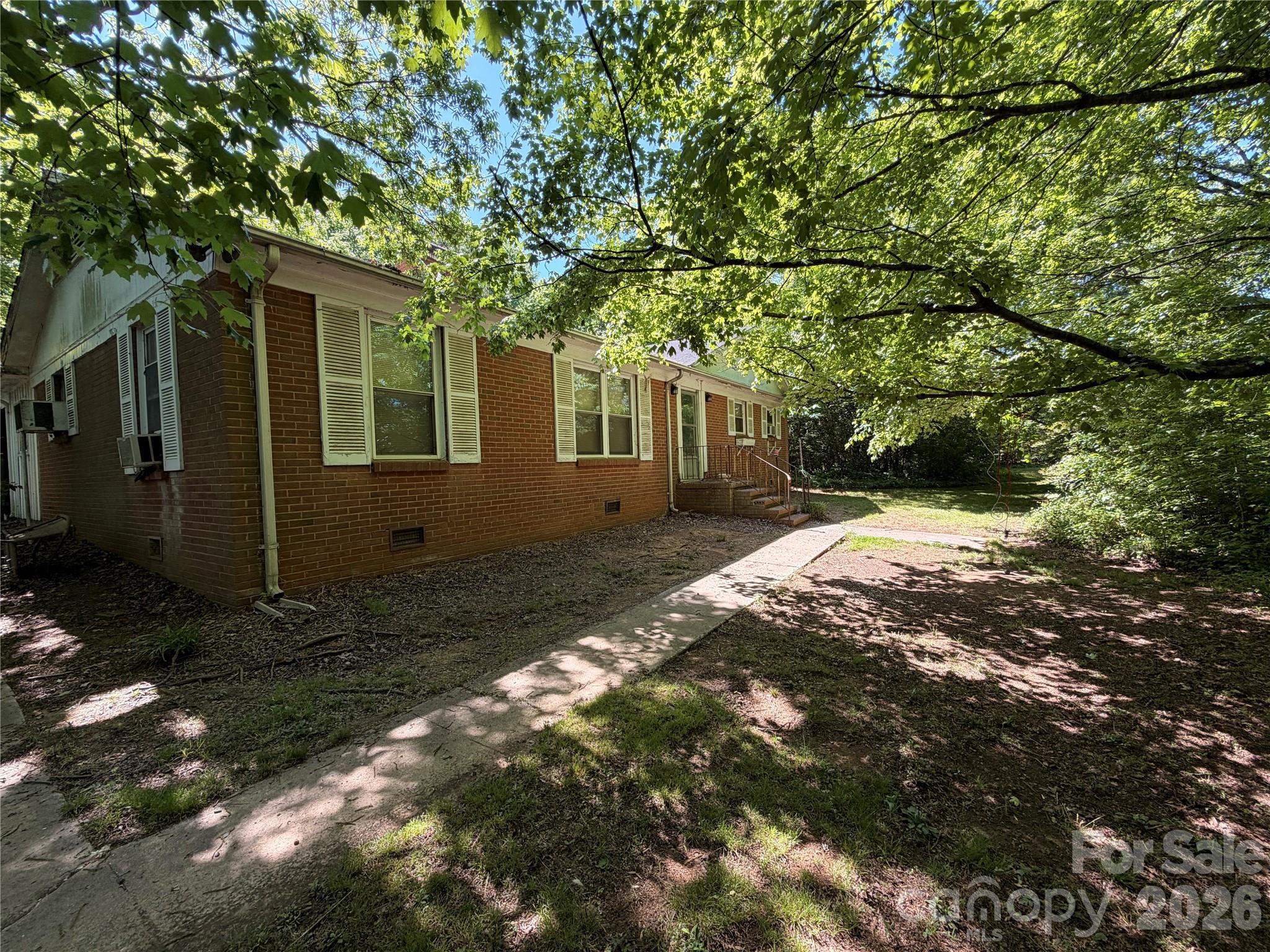 7000 Ridge Lane Road — photo