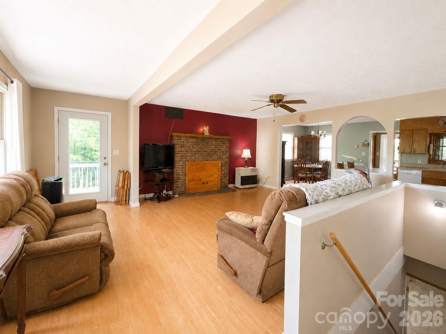 41 Vista Drive — photo