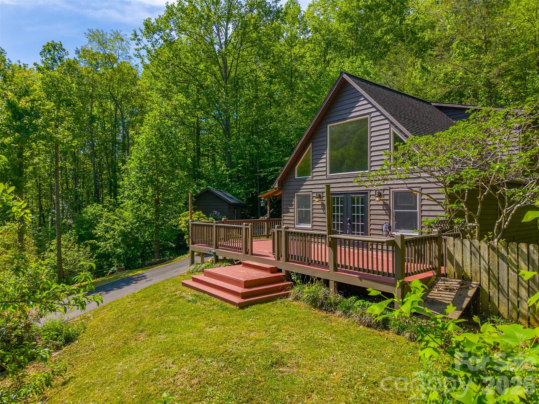 110 Wyoming Drive — photo