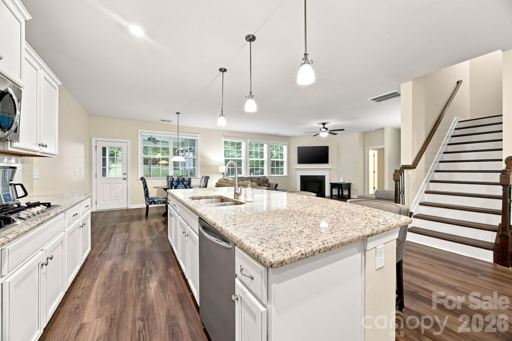 2709 Sugaree Court — photo