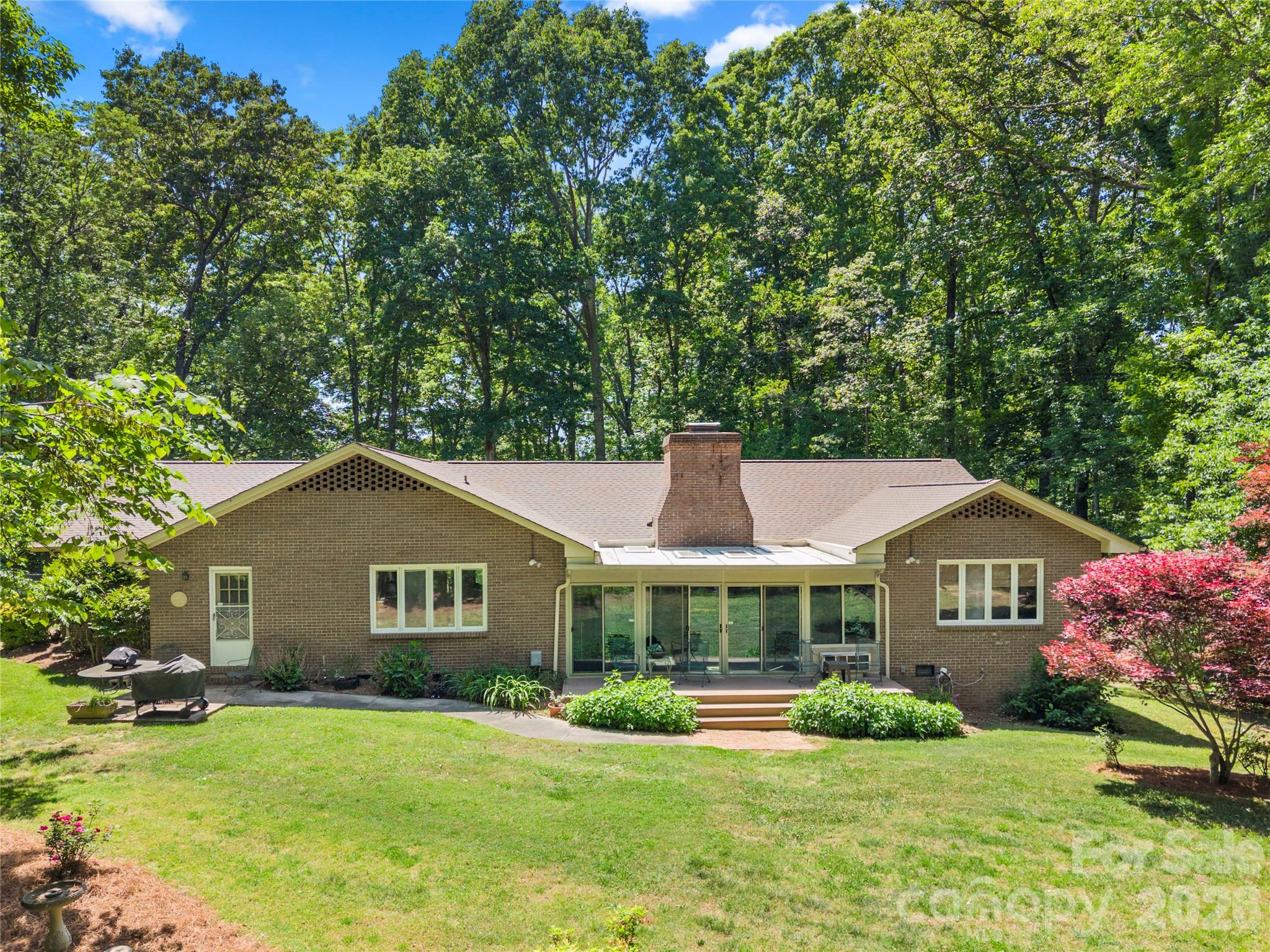 3426 Driftwood Drive — photo