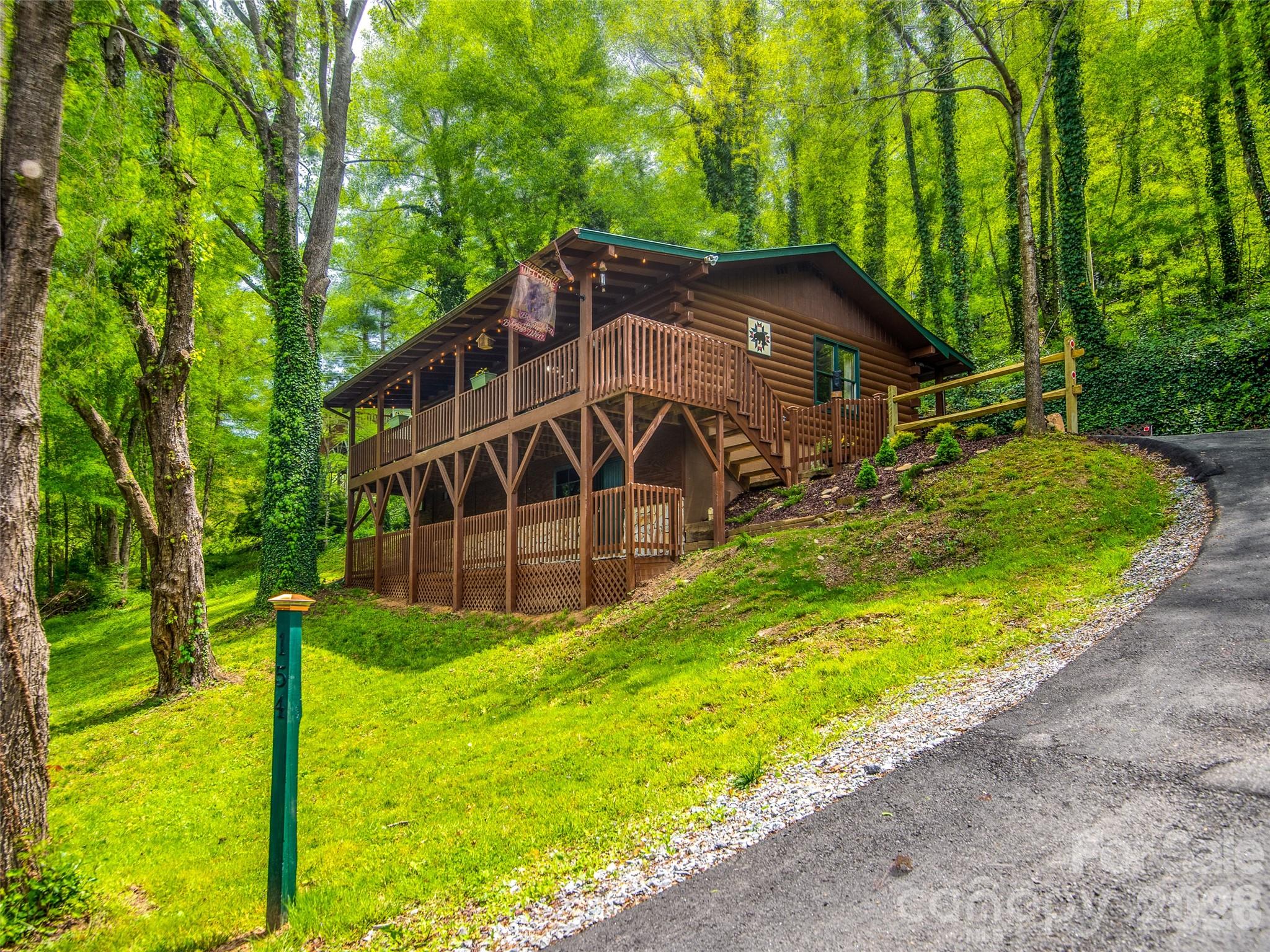 154 Cedarwood Drive — photo